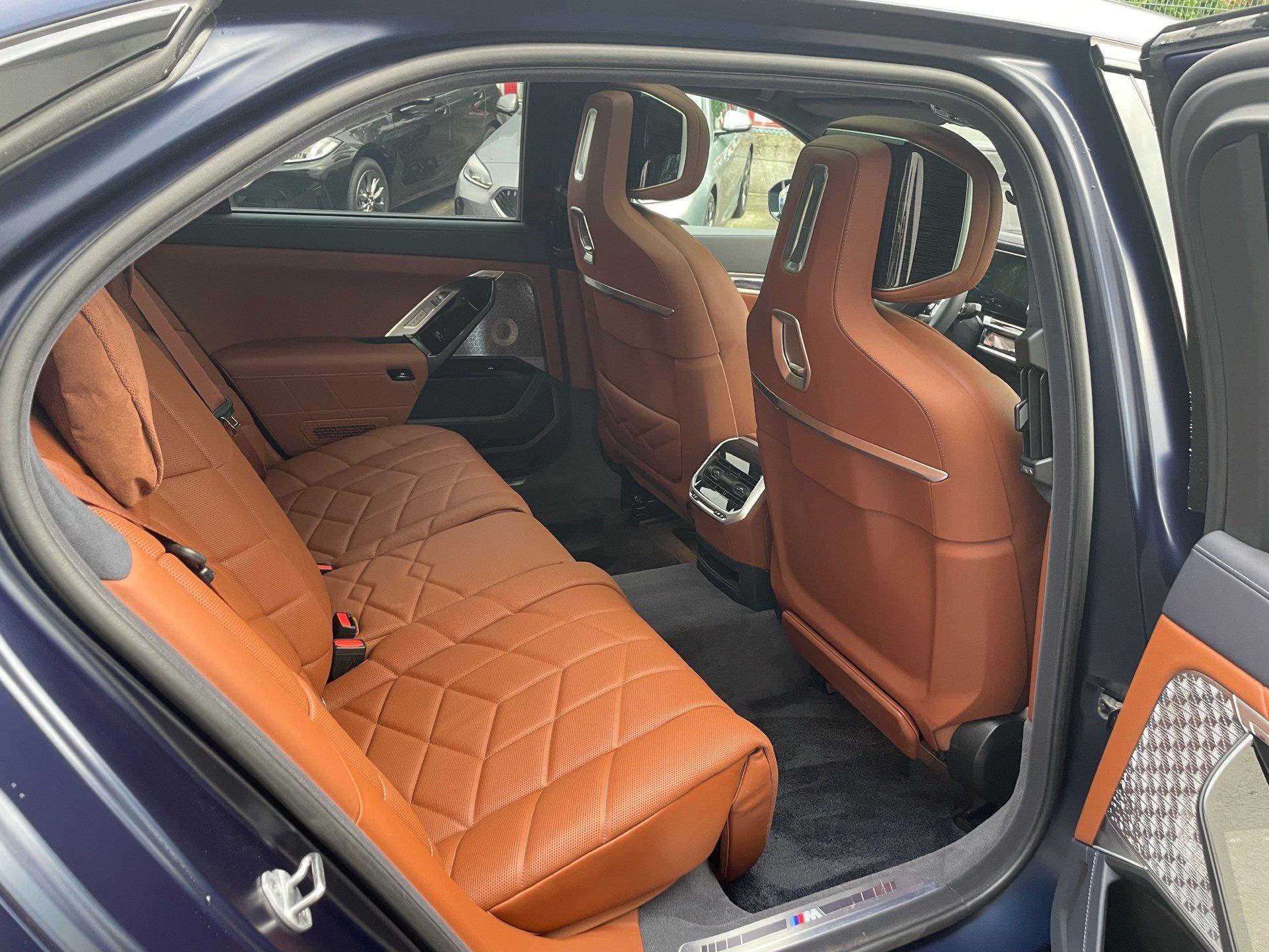 BMW i7 – Bild 17
