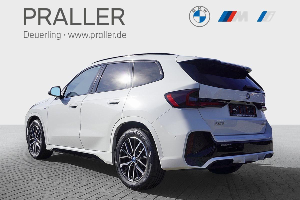 BMW iX1 – Bild 4