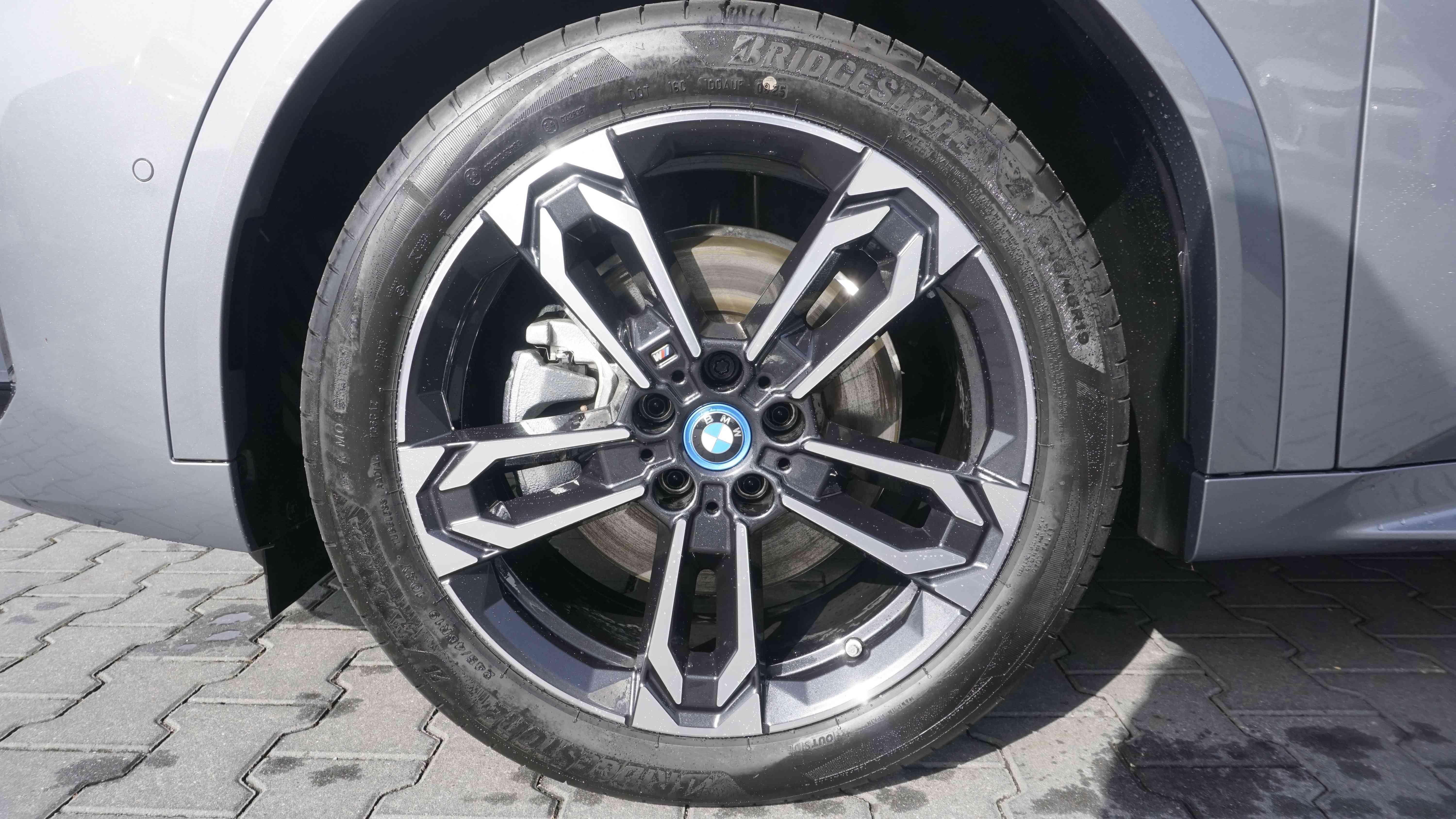BMW iX2 – Bild 28