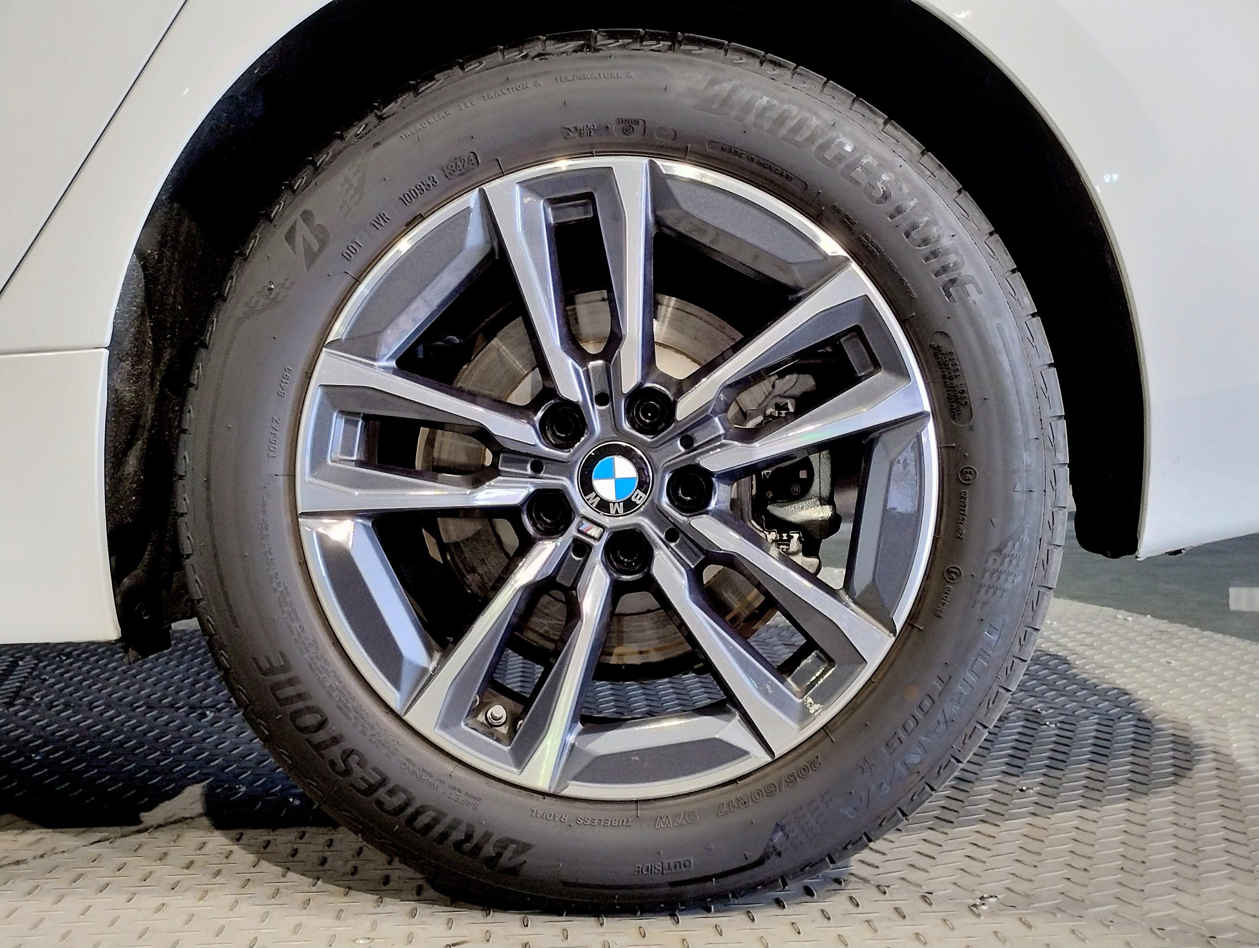 BMW 218d アクティブ ツアラー (2024) M Sport buy online.