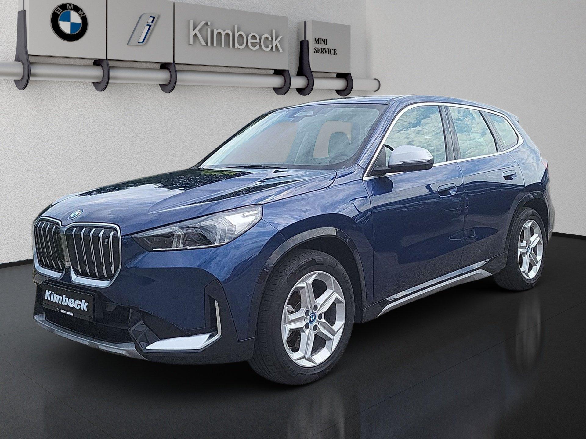 BMW iX1