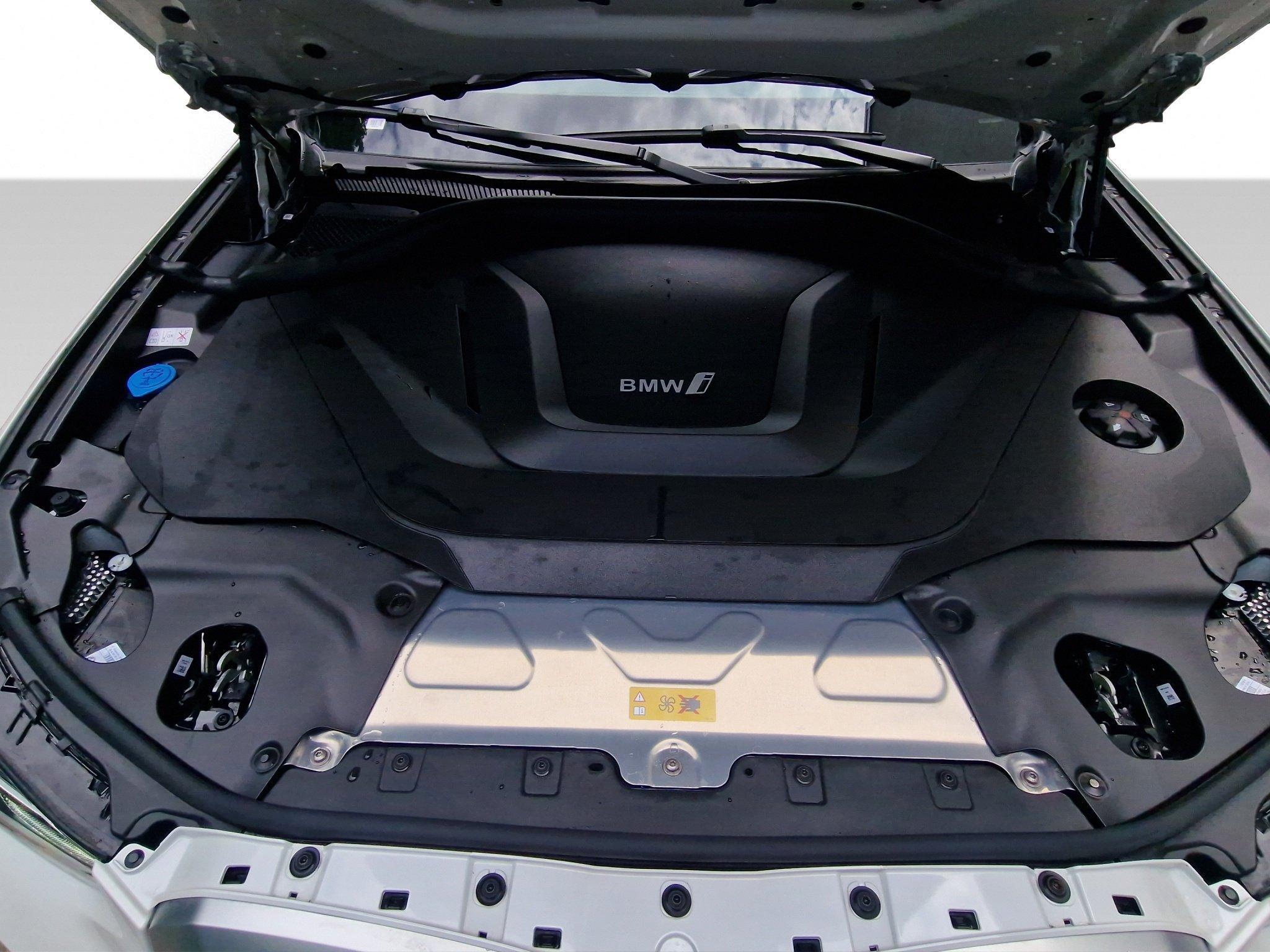 BMW iX3 – Bild 9