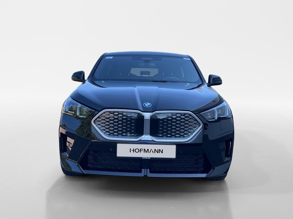 BMW iX2 – Bild 22