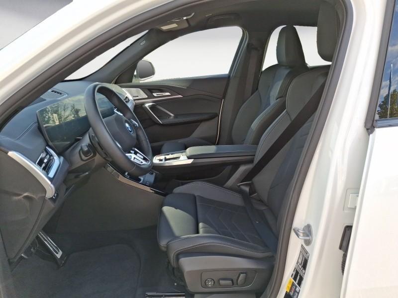 BMW iX2 – Bild 19