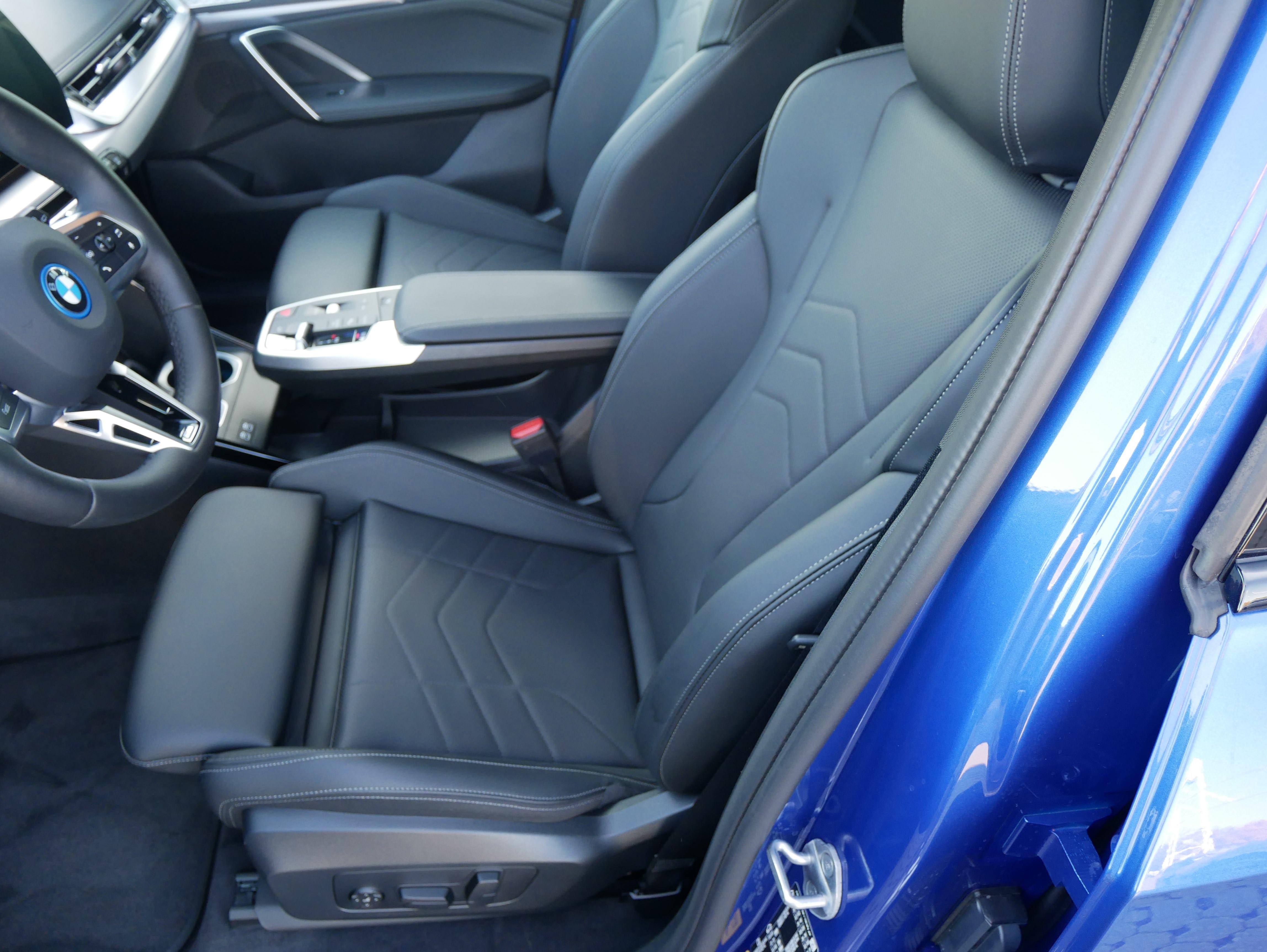 BMW iX1 – Bild 23