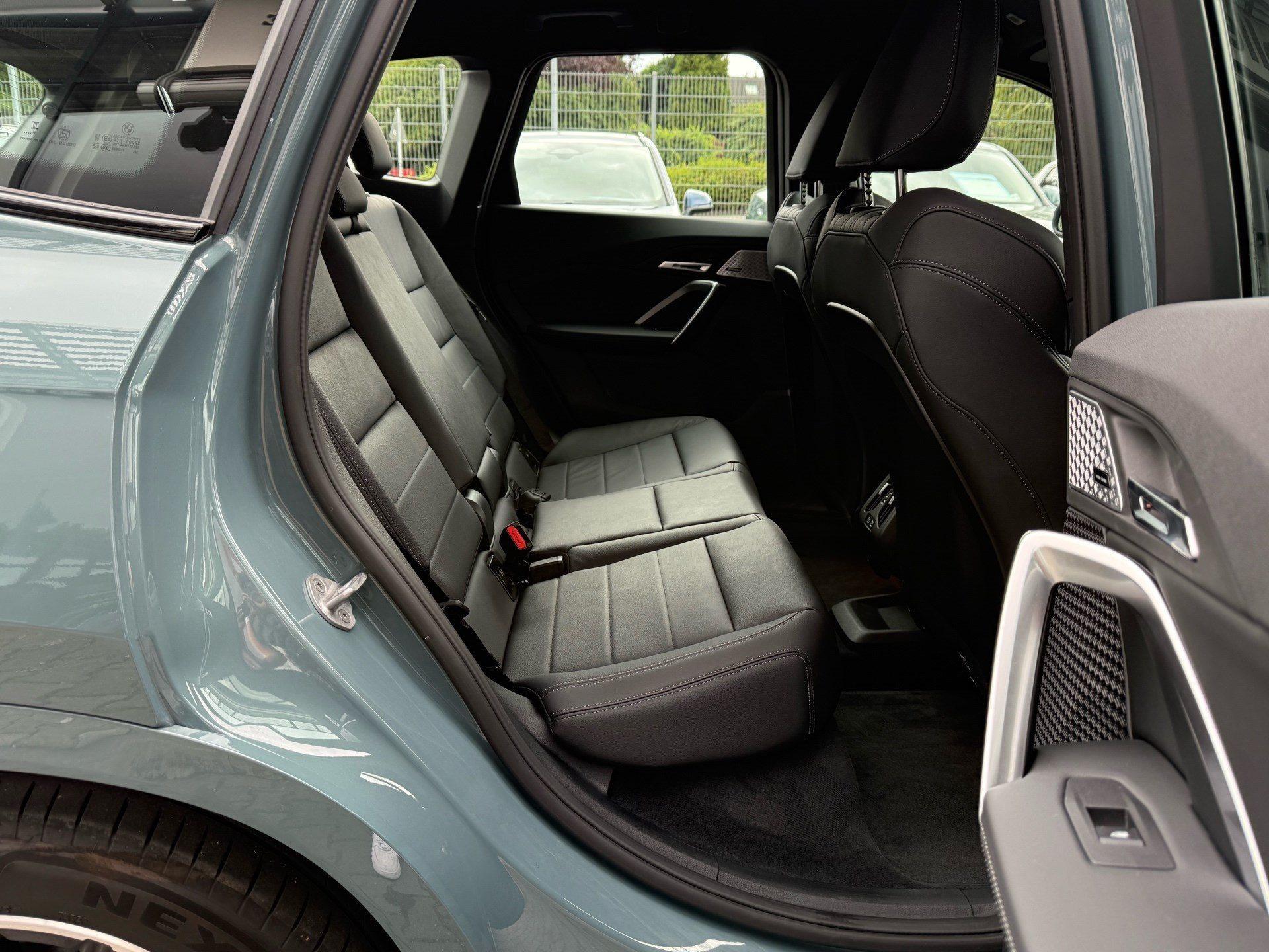 BMW iX1 – Bild 13