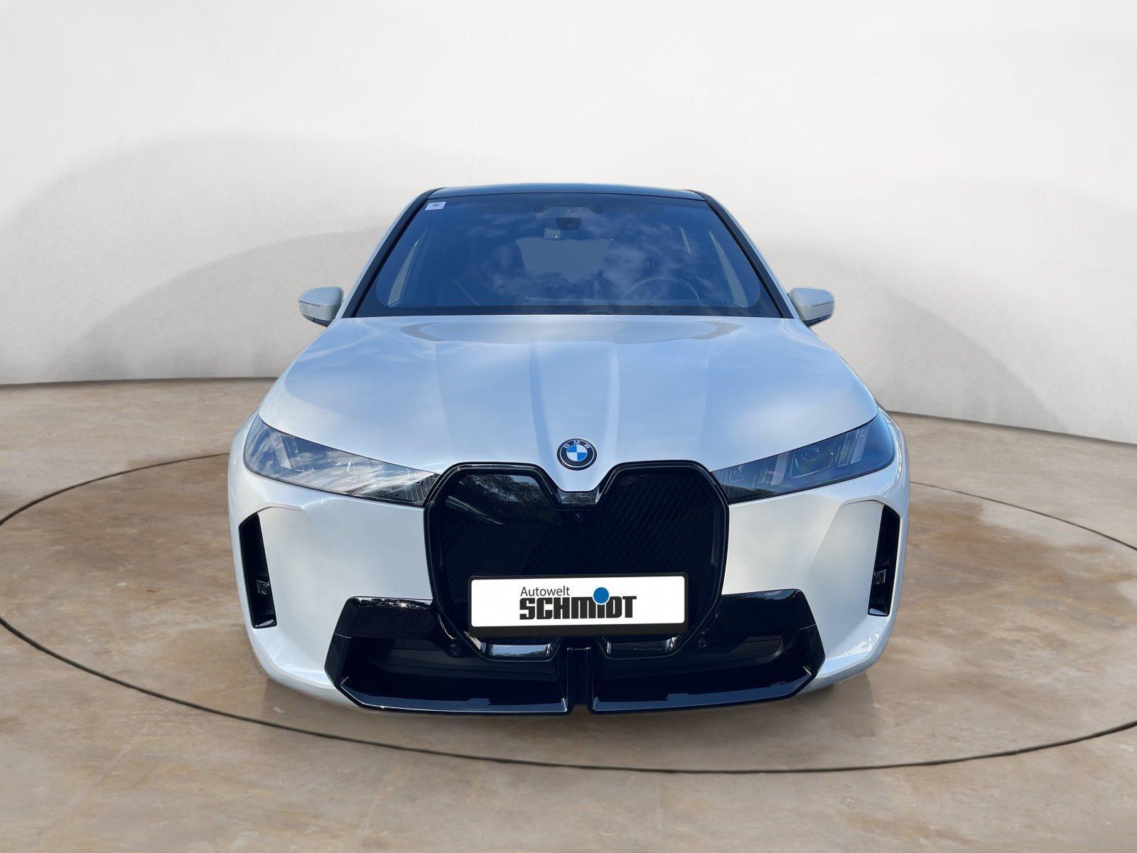 BMW iX – Bild 8
