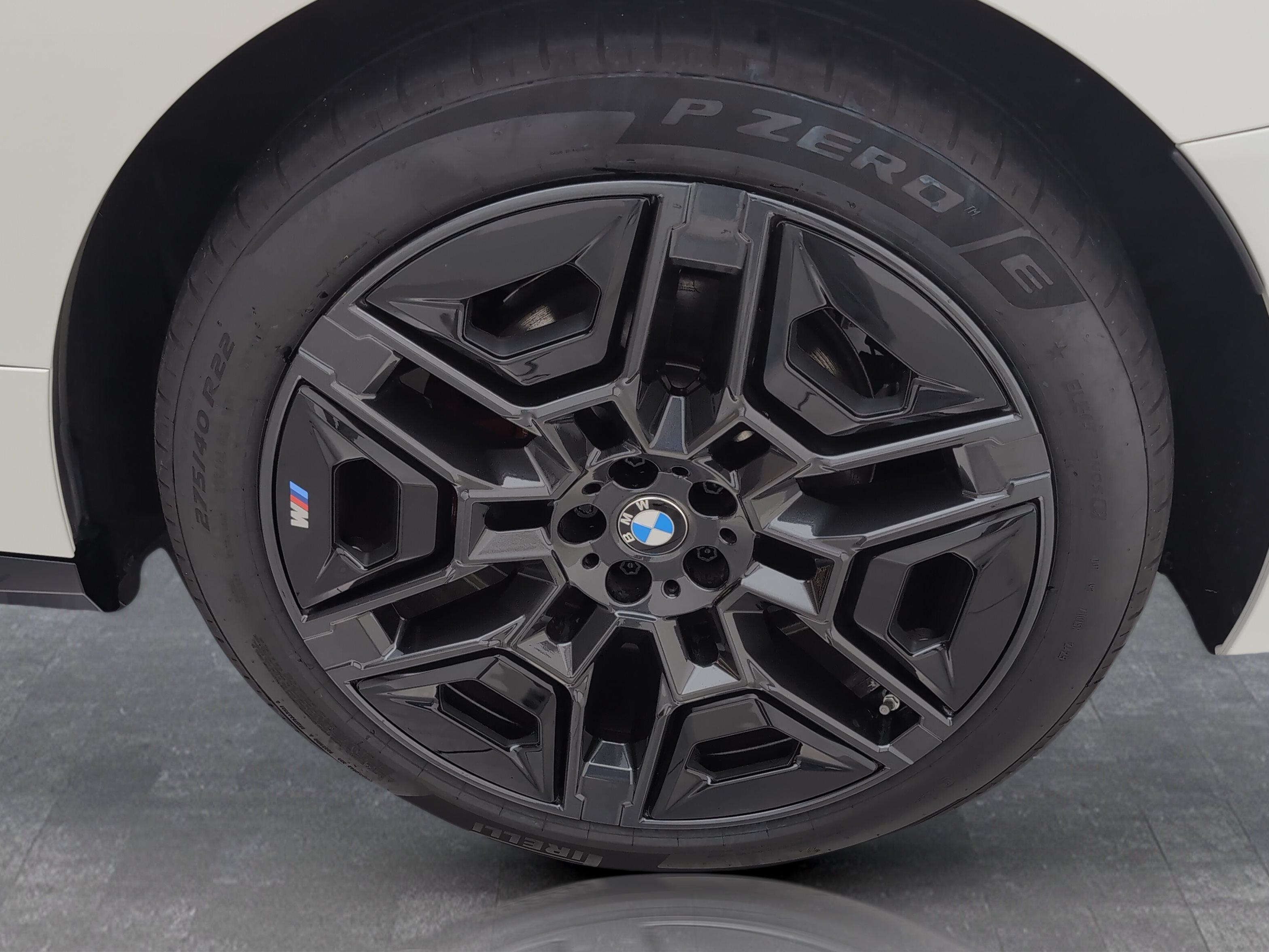 BMW iX – Bild 14