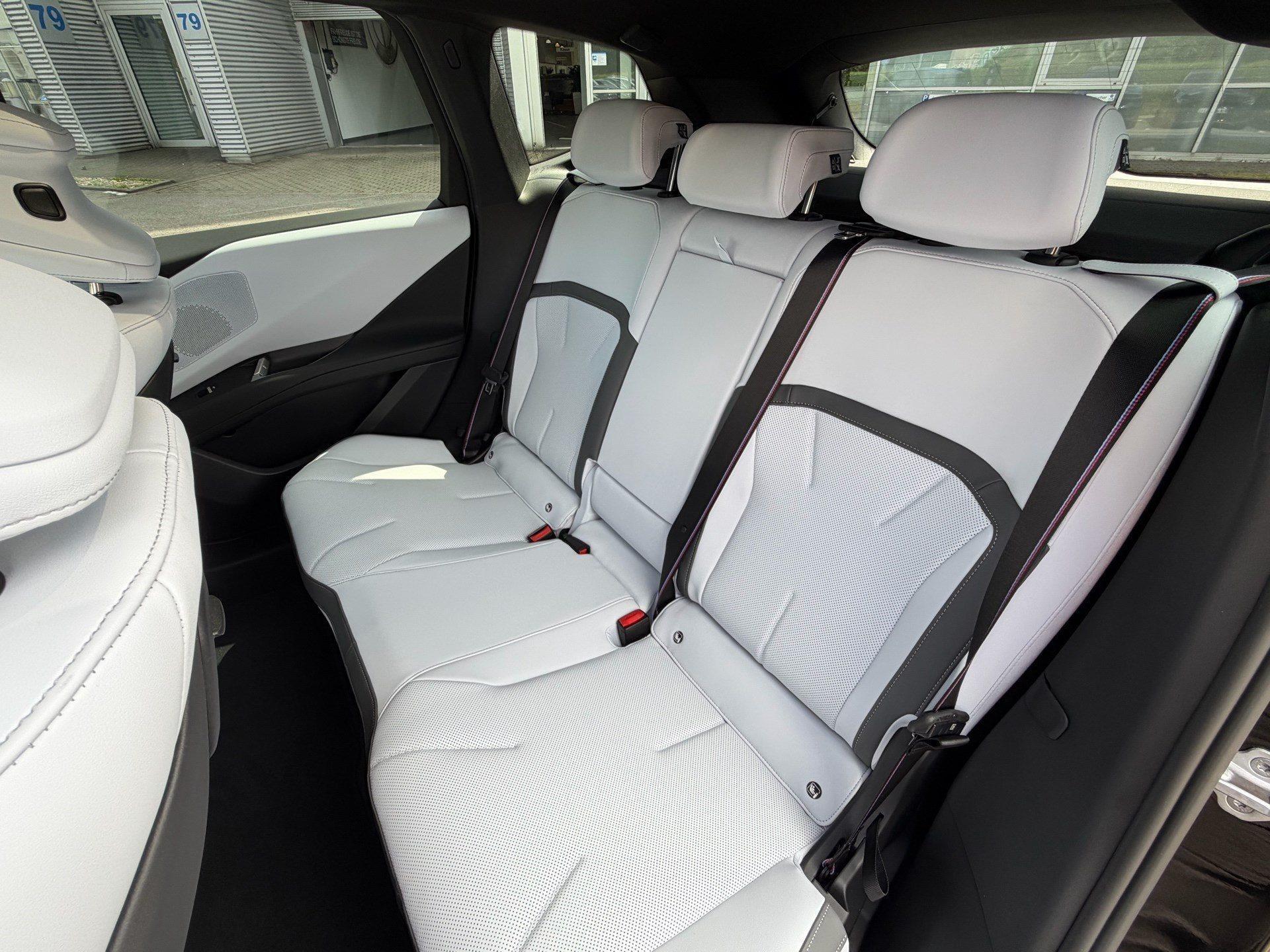 BMW iX3 – Bild 19