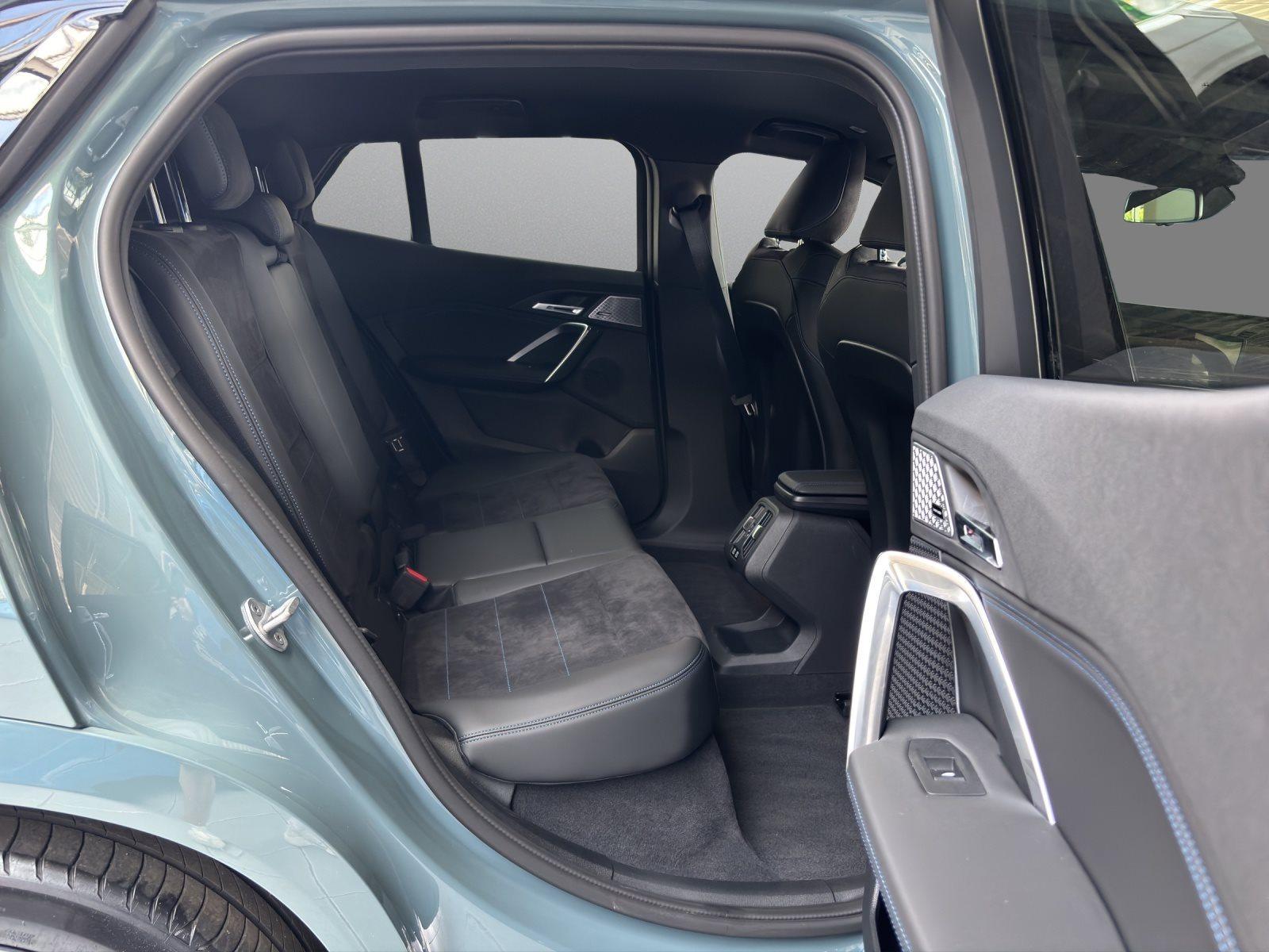 BMW iX2 – Bild 10