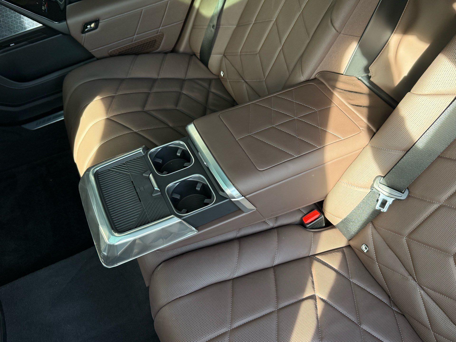 BMW i7 – Bild 13
