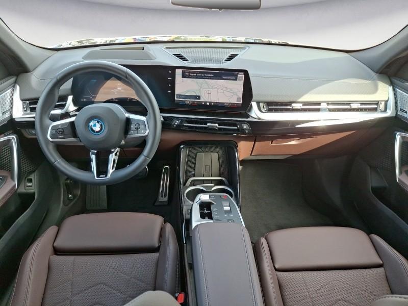 BMW iX2 – Bild 6