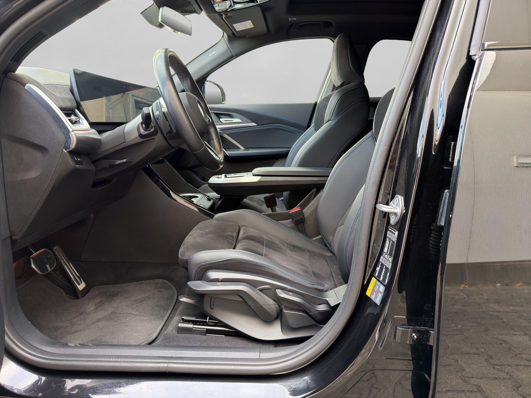 BMW iX2 – Bild 12