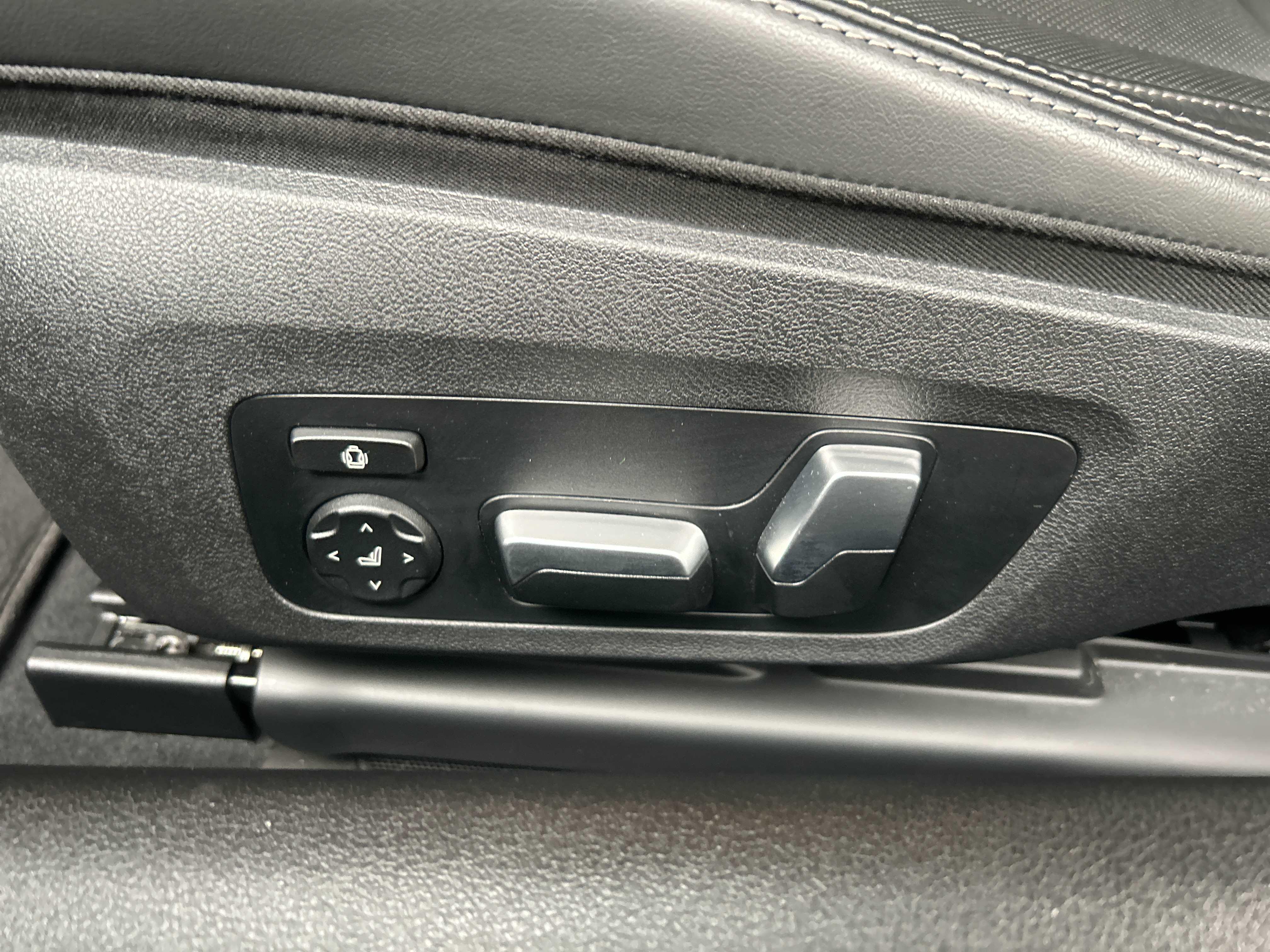 BMW 8er Coupé – Bild 31