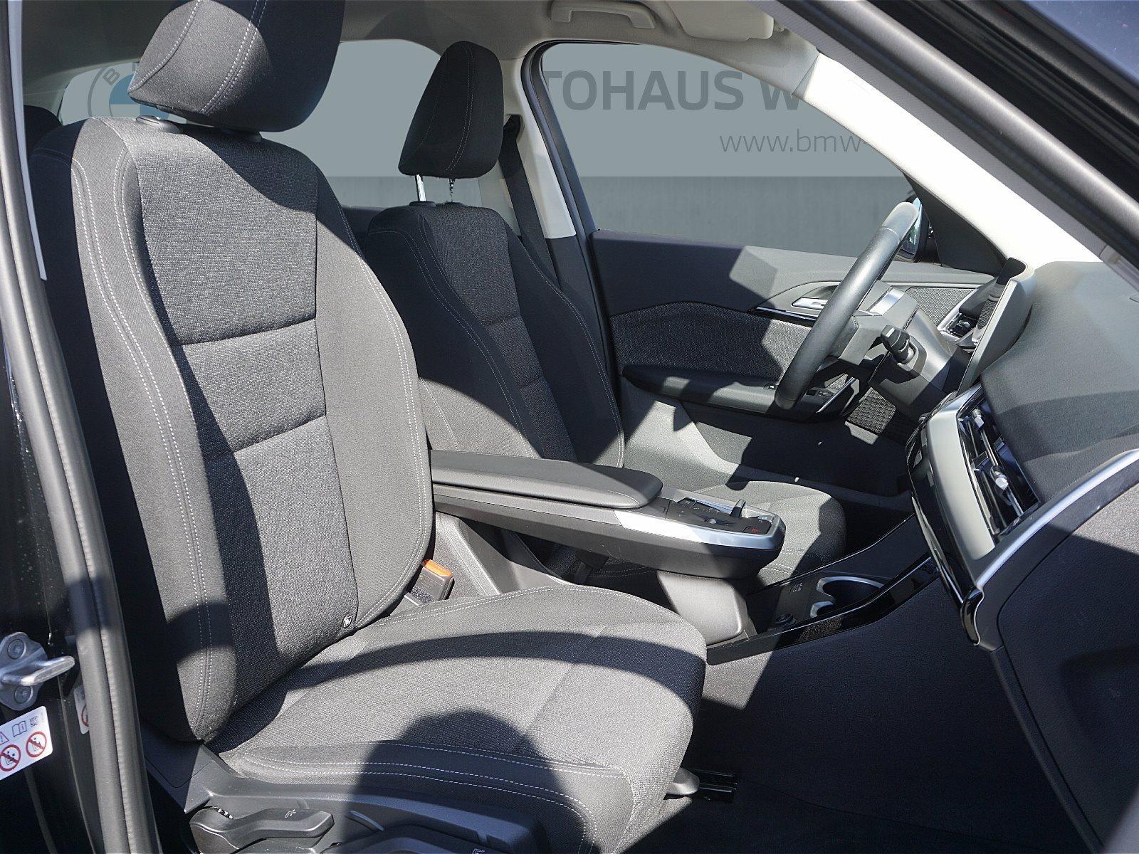 BMW iX1 – Bild 11