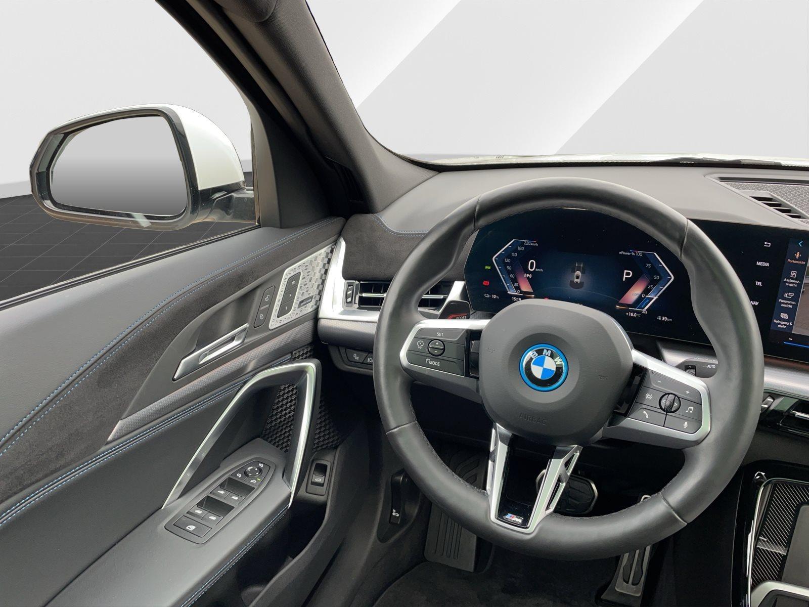BMW iX2 – Bild 12
