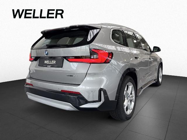 BMW iX1 – Bild 3