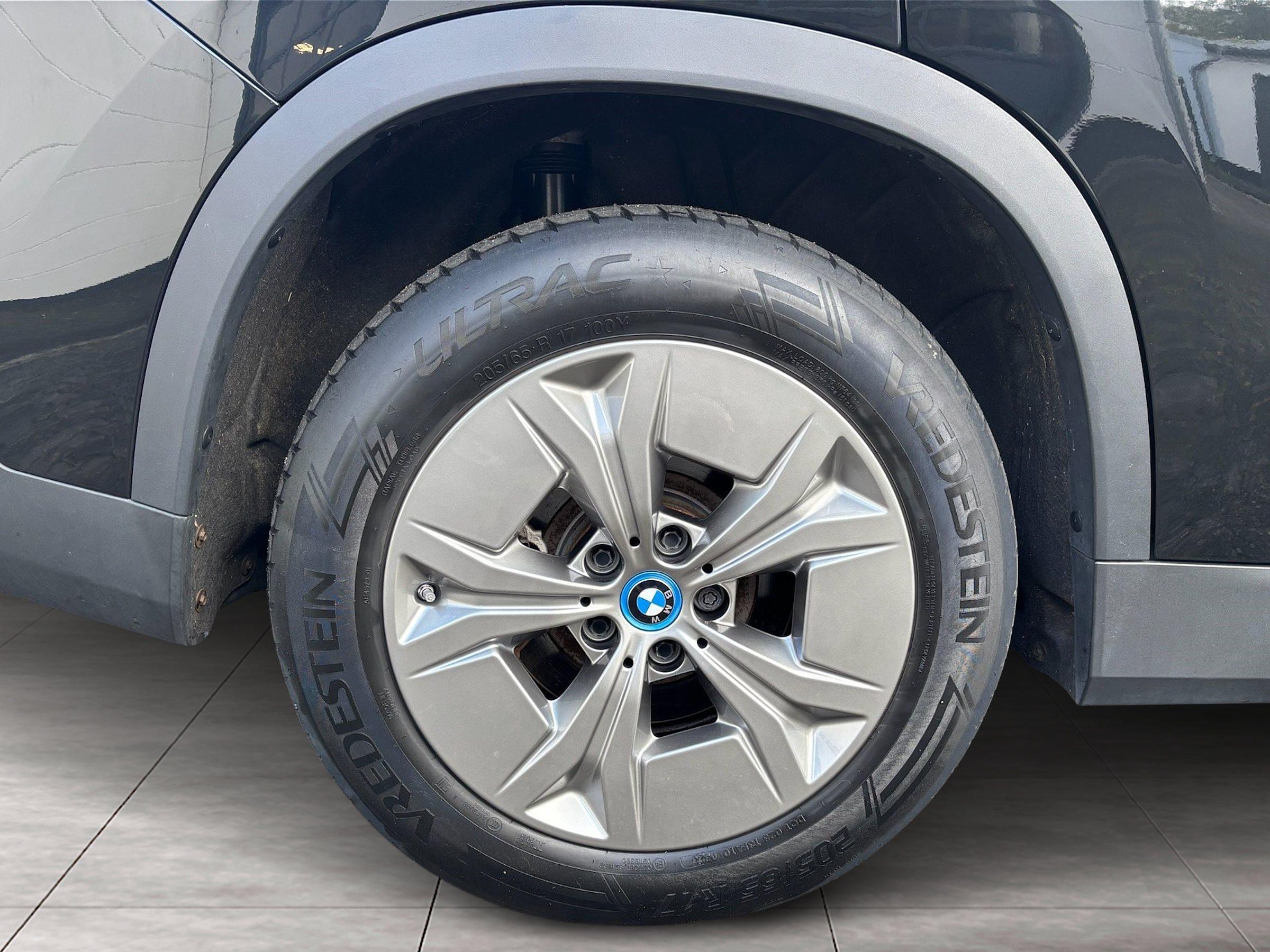 BMW iX1 – Bild 11