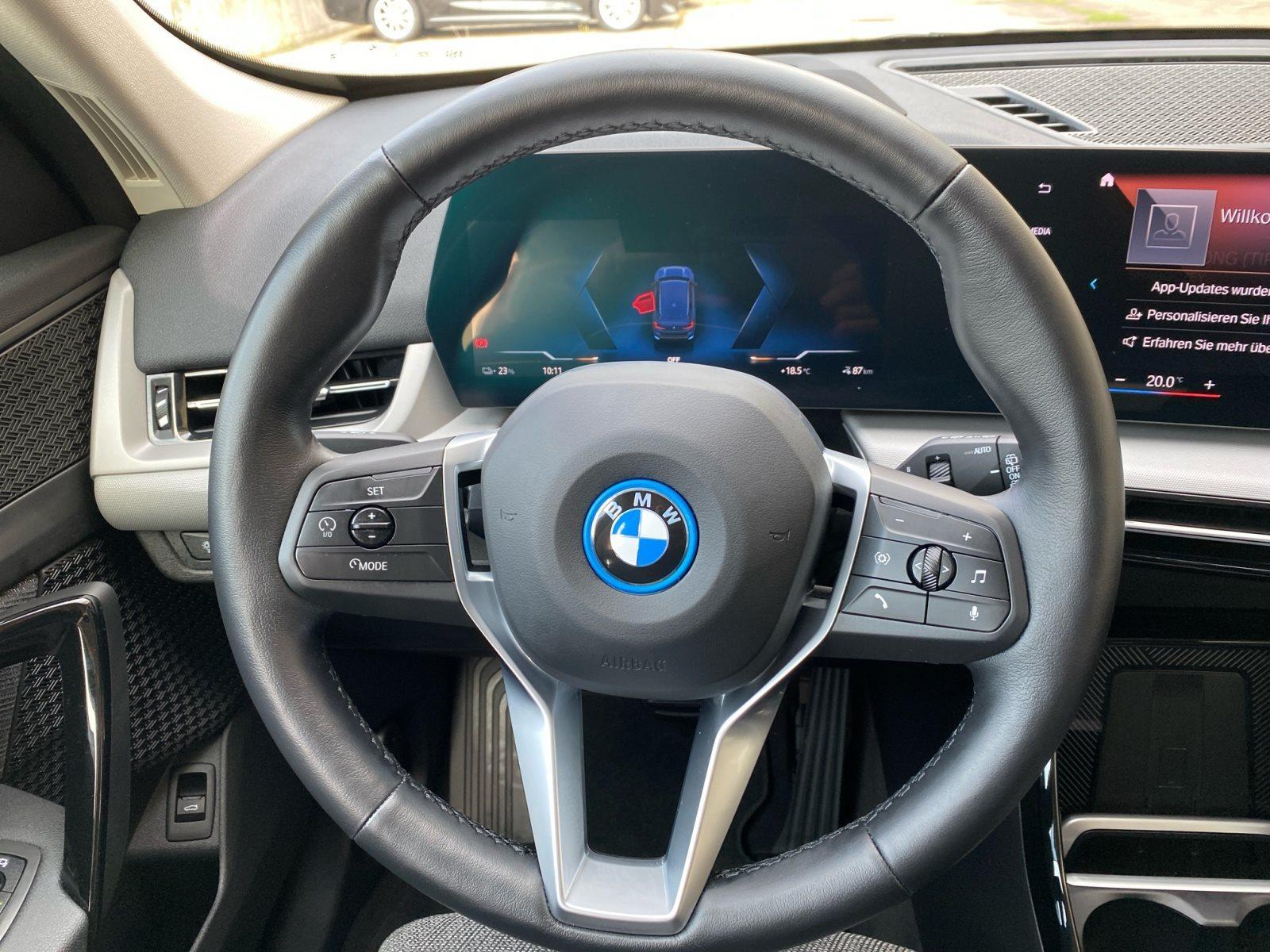 BMW iX1 – Bild 8