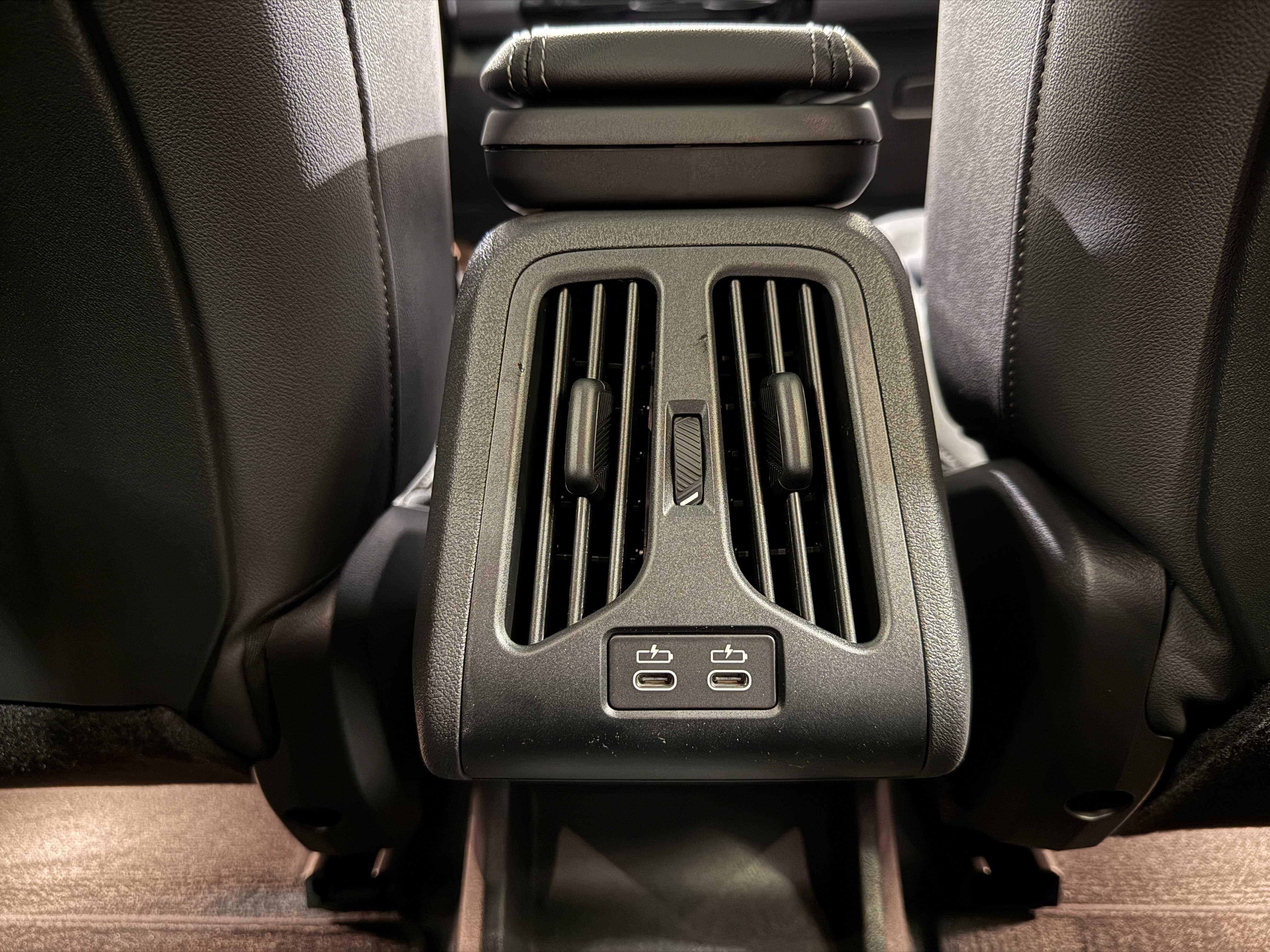 BMW iX2 – Bild 9