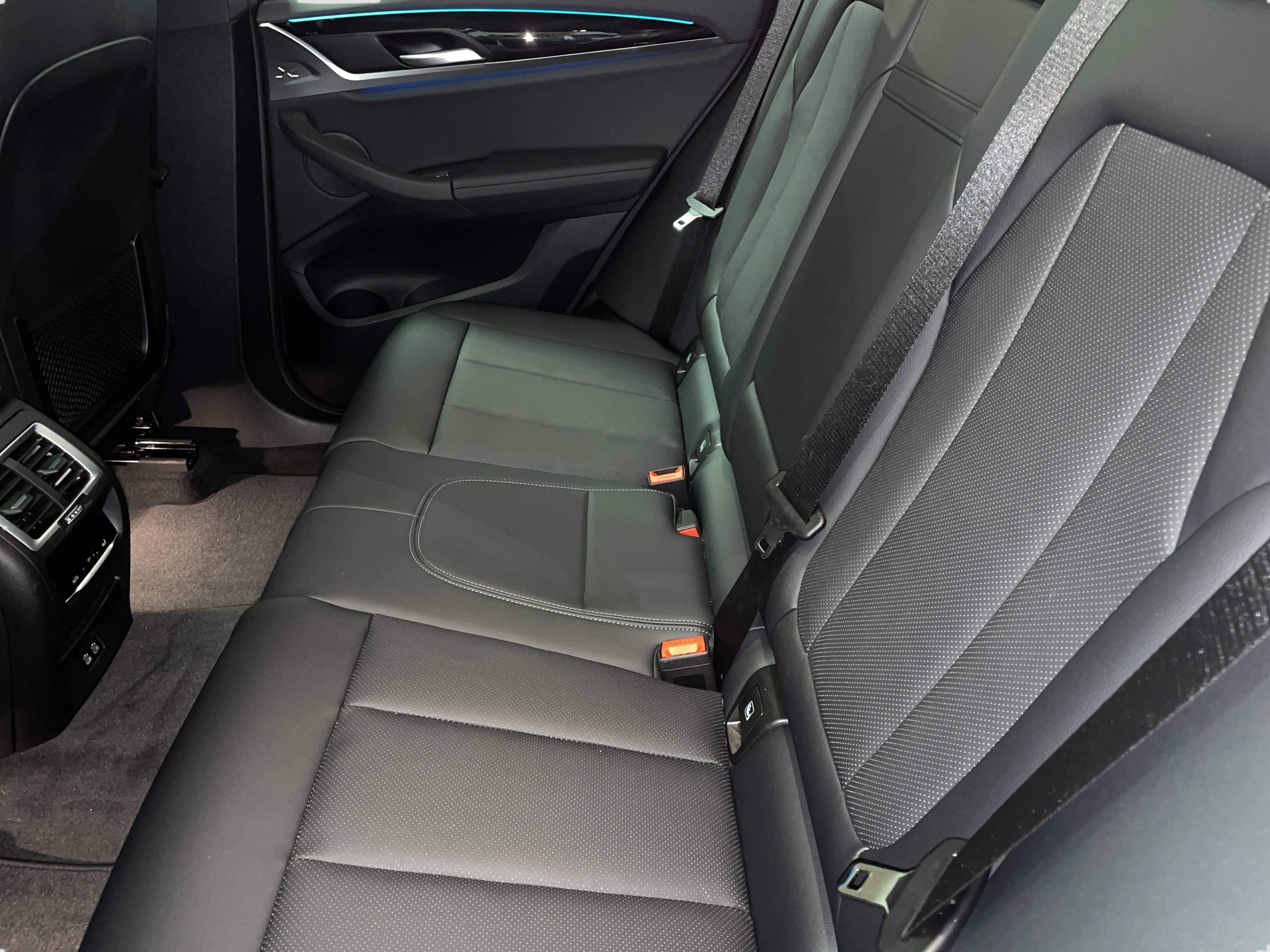 BMW iX3 – Bild 20