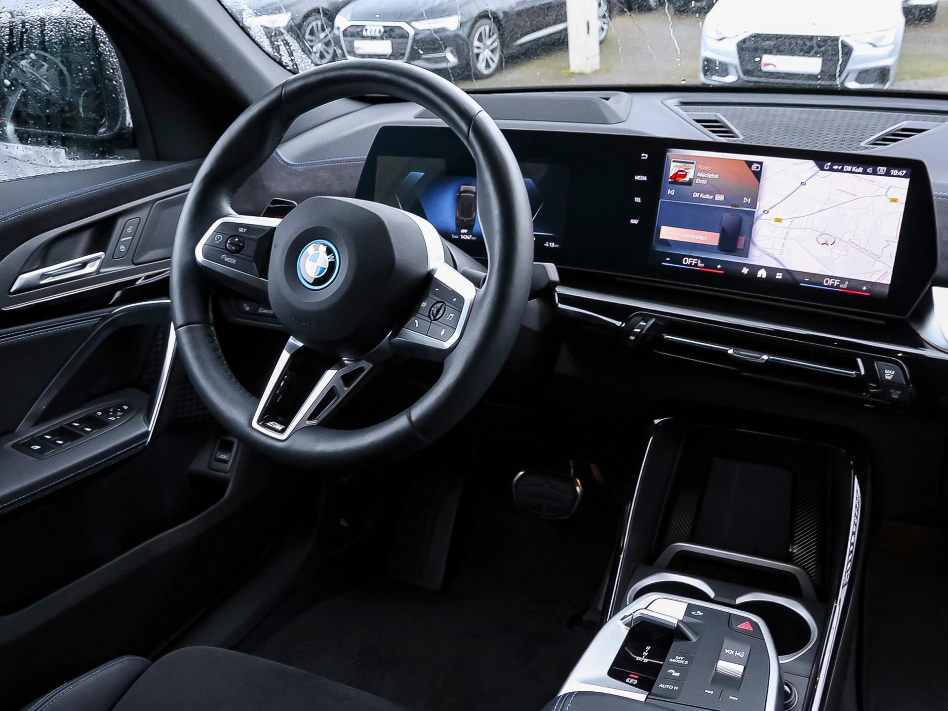 BMW iX2 – Bild 26