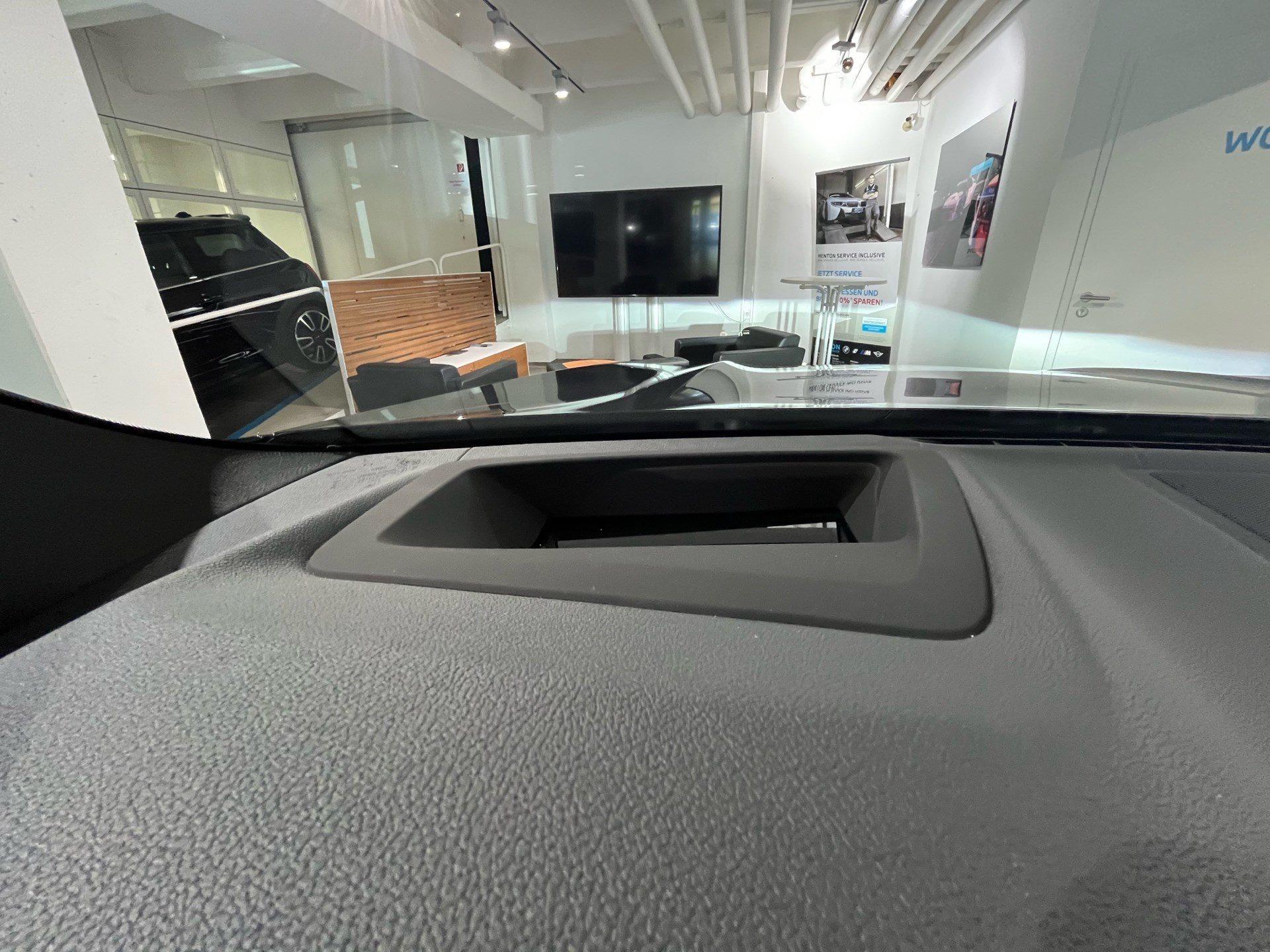 BMW iX3 – Bild 19