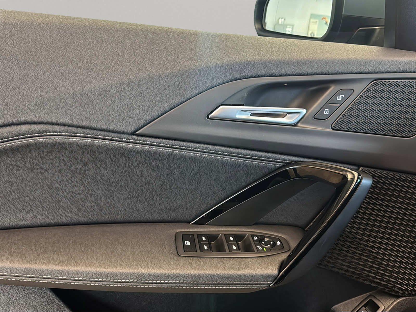 BMW iX1 – Bild 11
