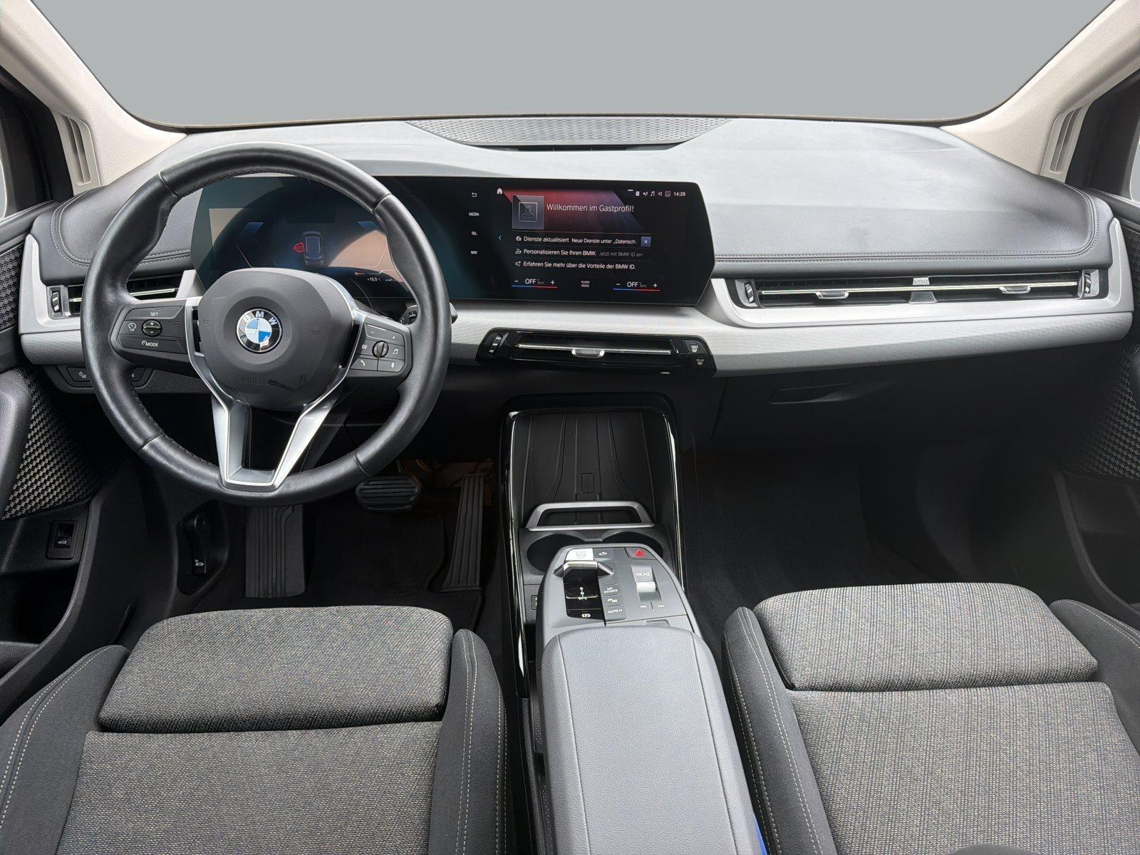 BMW 218