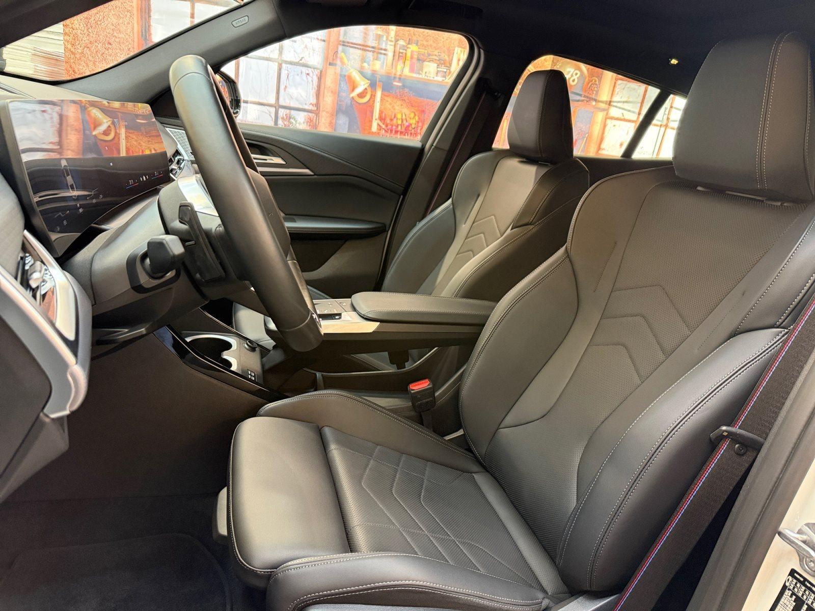 BMW iX2 – Bild 6