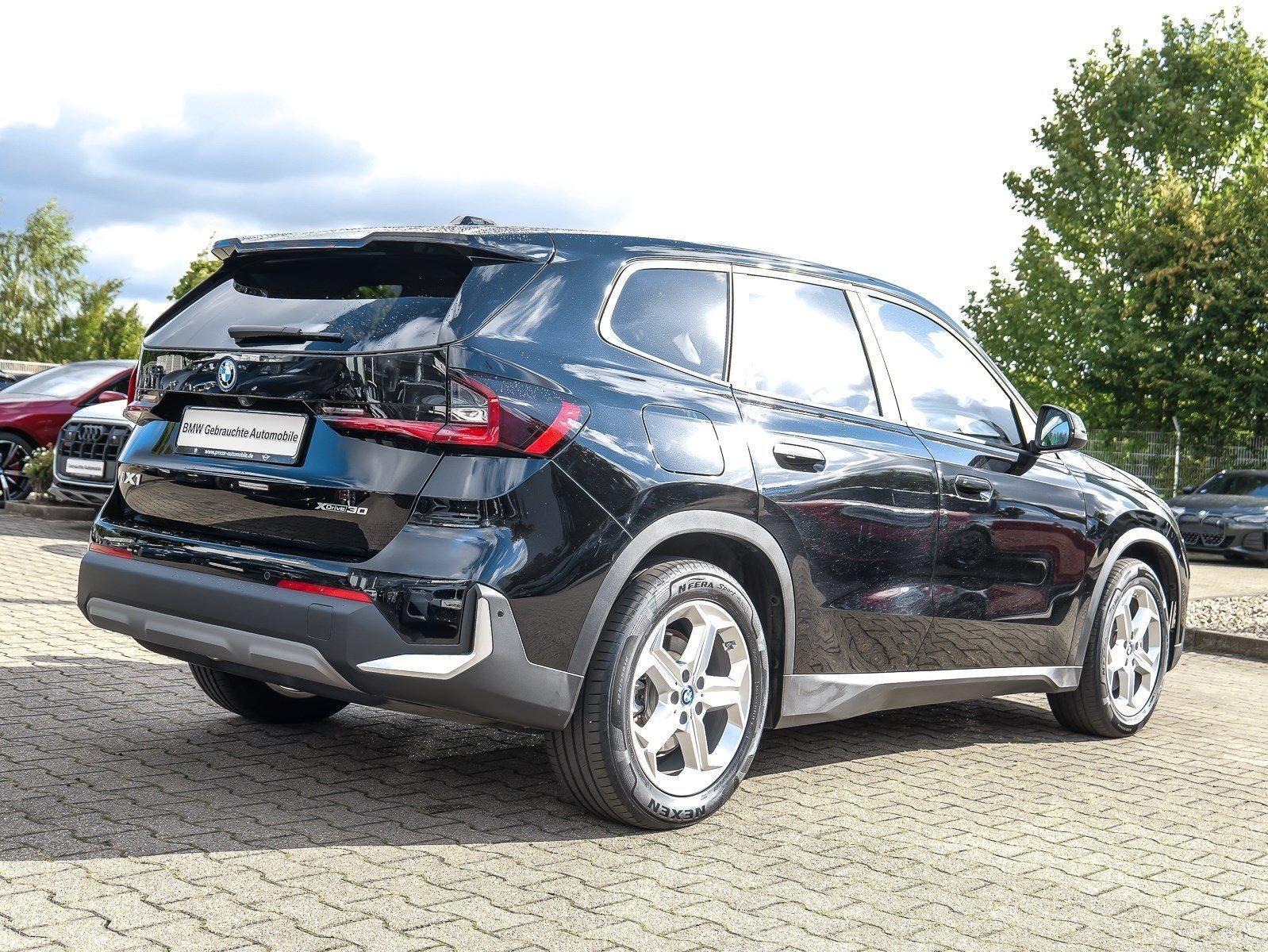 BMW iX1 – Bild 2