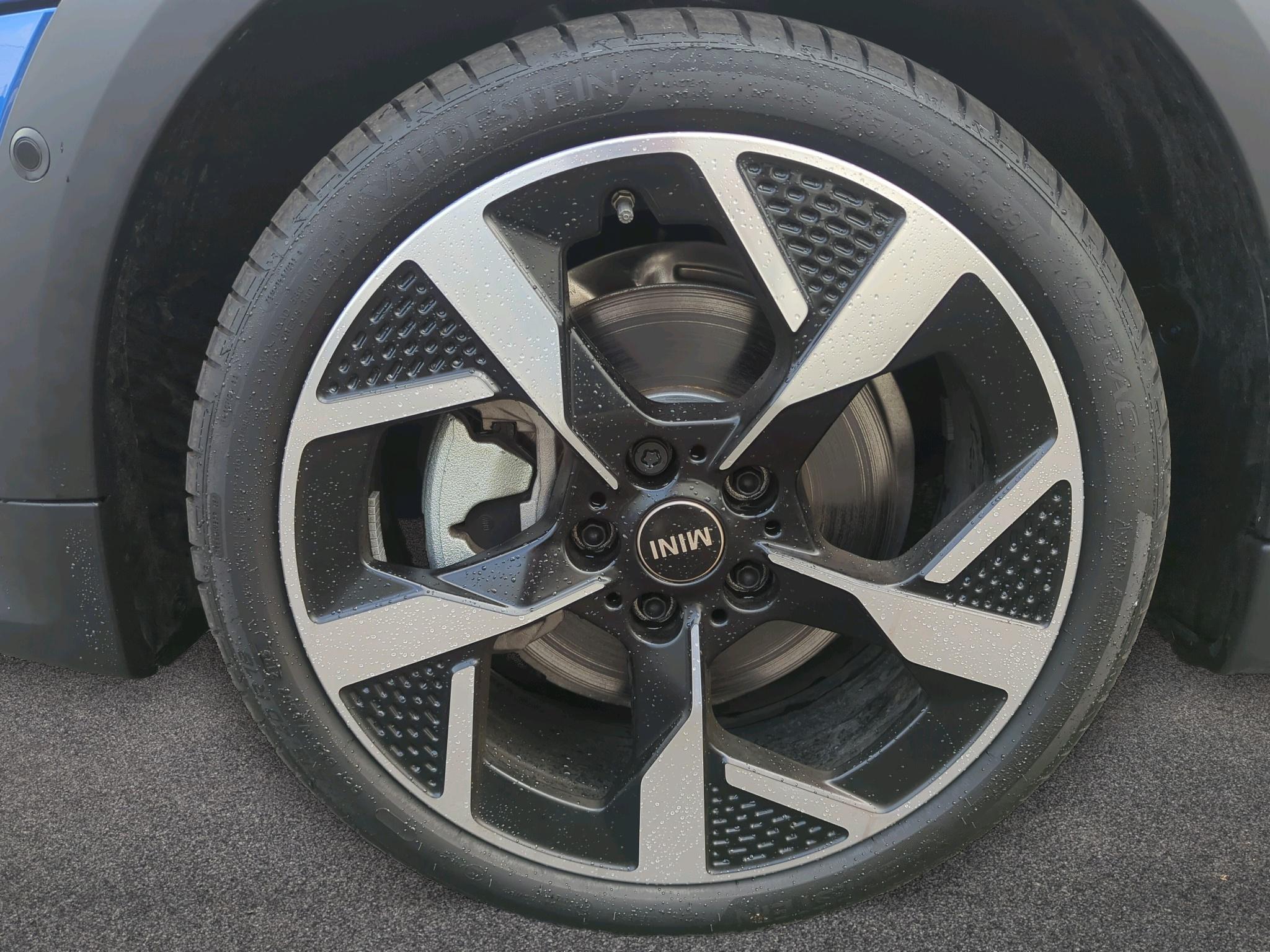 MINI Cooper C 5-Door