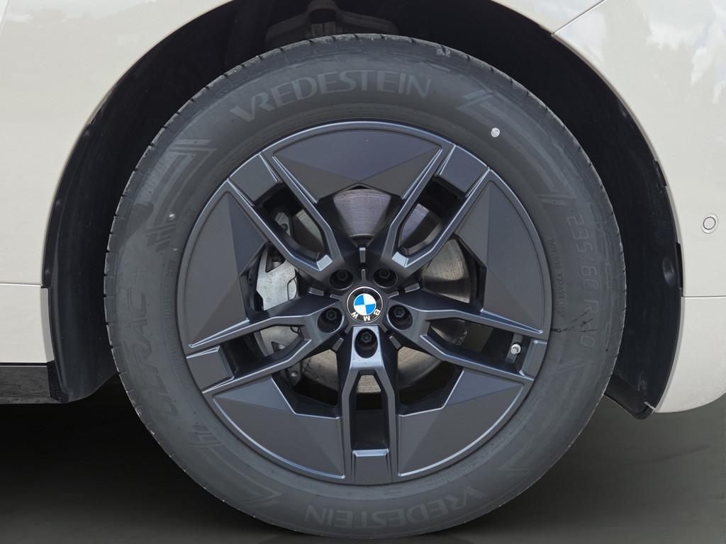 BMW iX – Bild 6