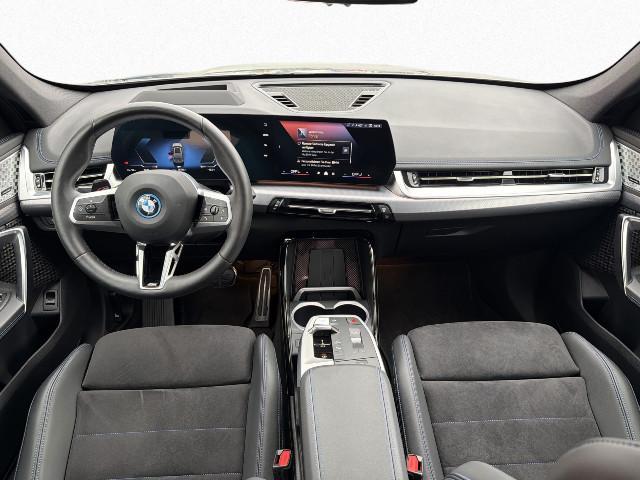 BMW iX1 – Bild 7