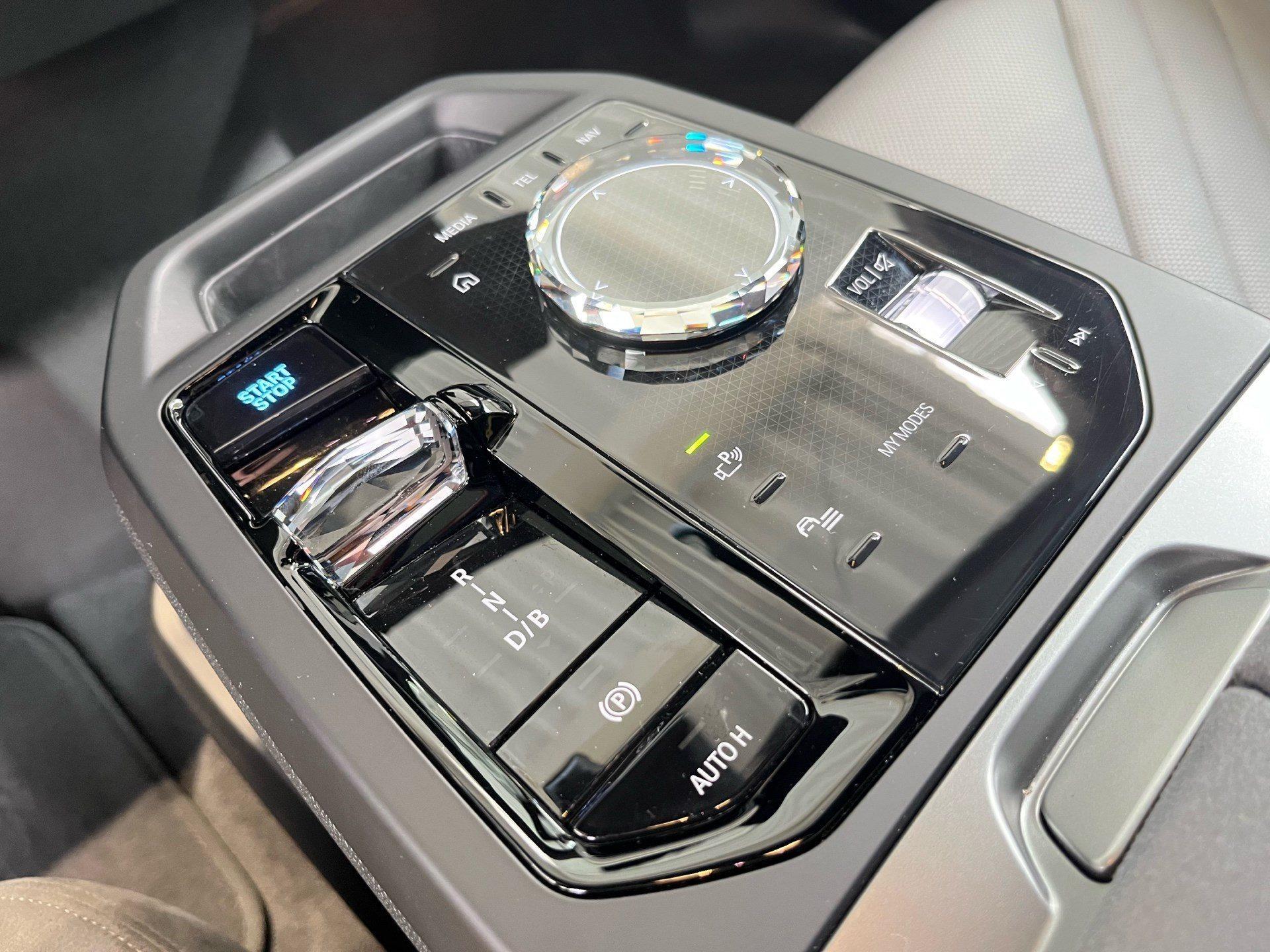 BMW iX – Bild 14