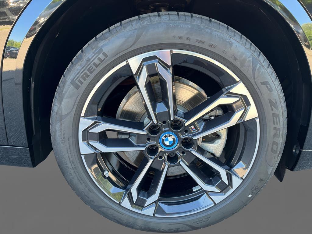 BMW iX2 – Bild 4