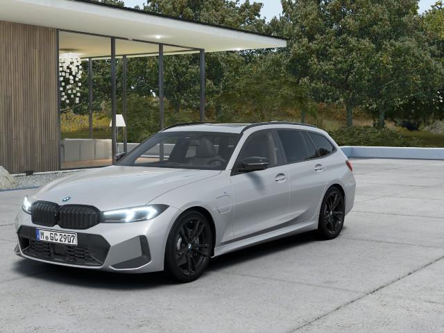 BMW 330e 2023