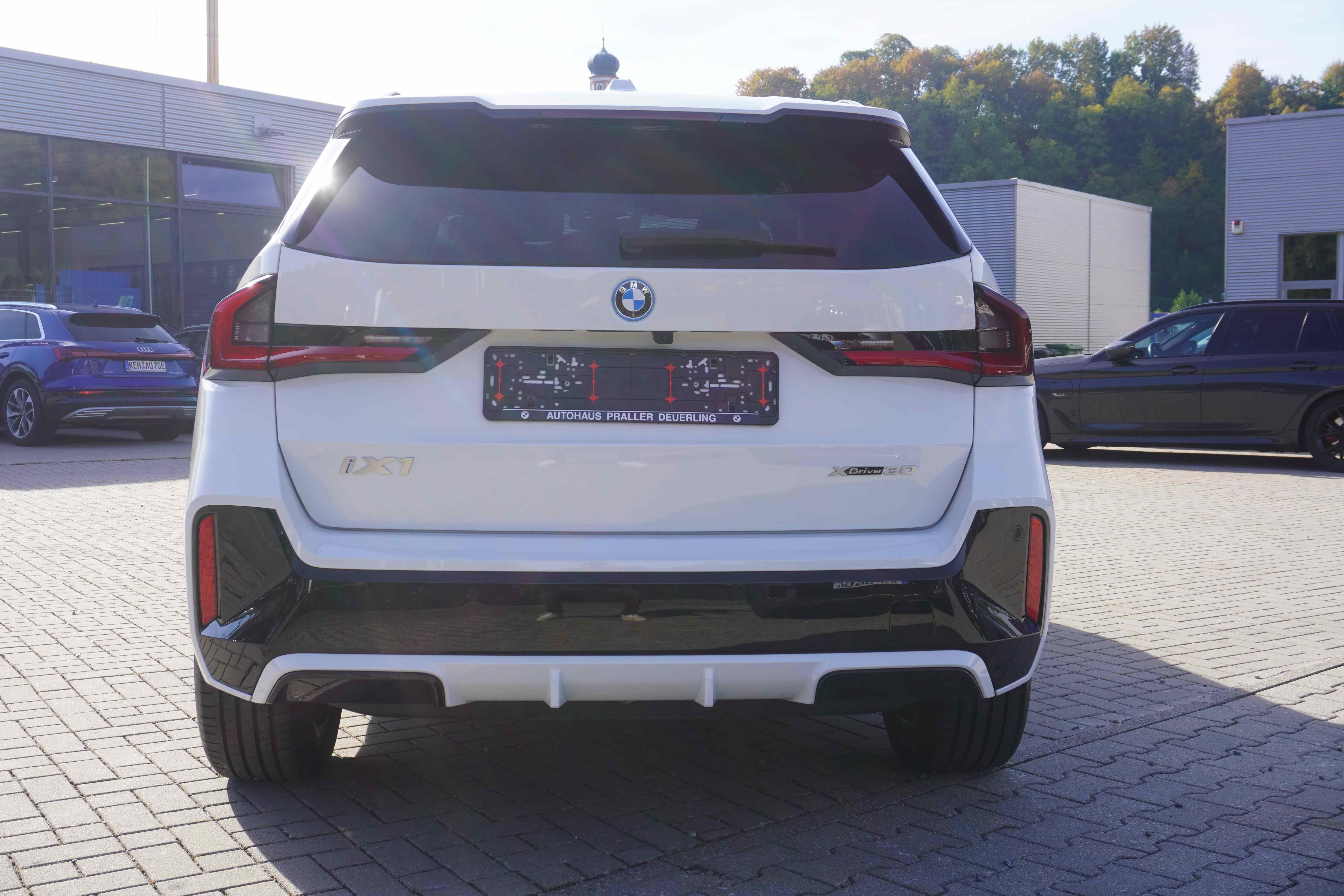 BMW iX1 – Bild 16