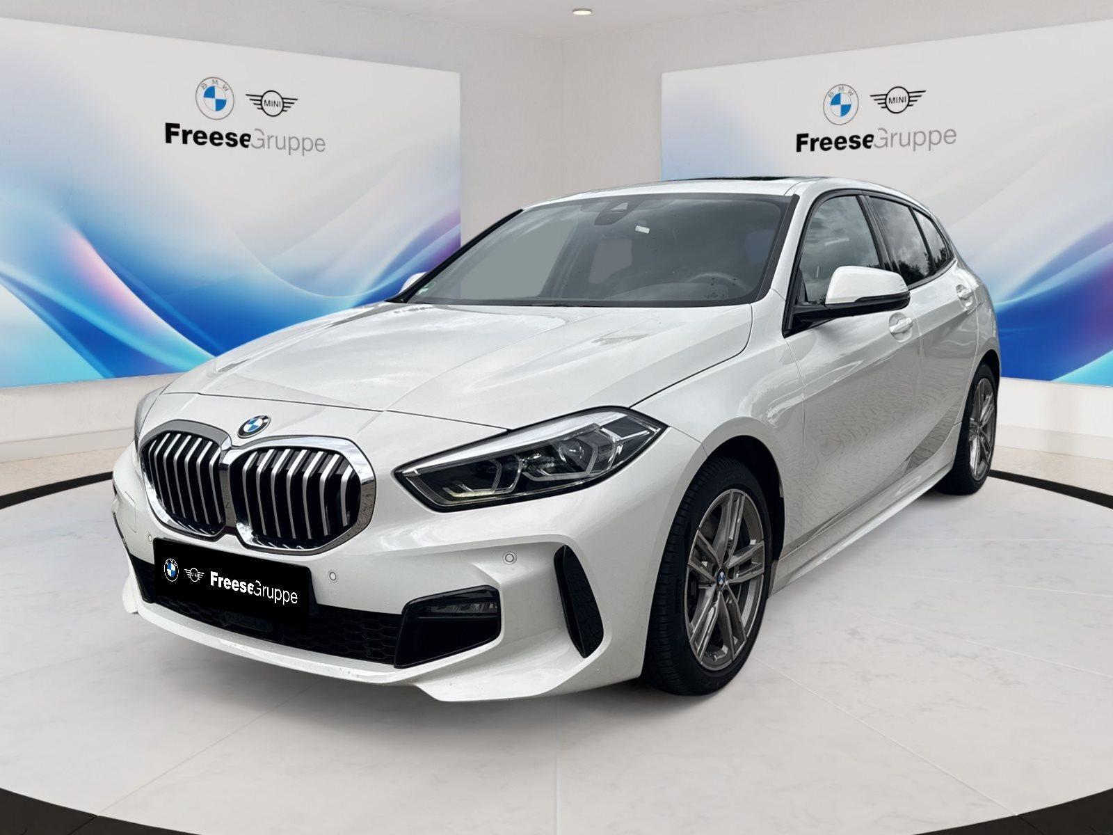 BMW 120i 2022