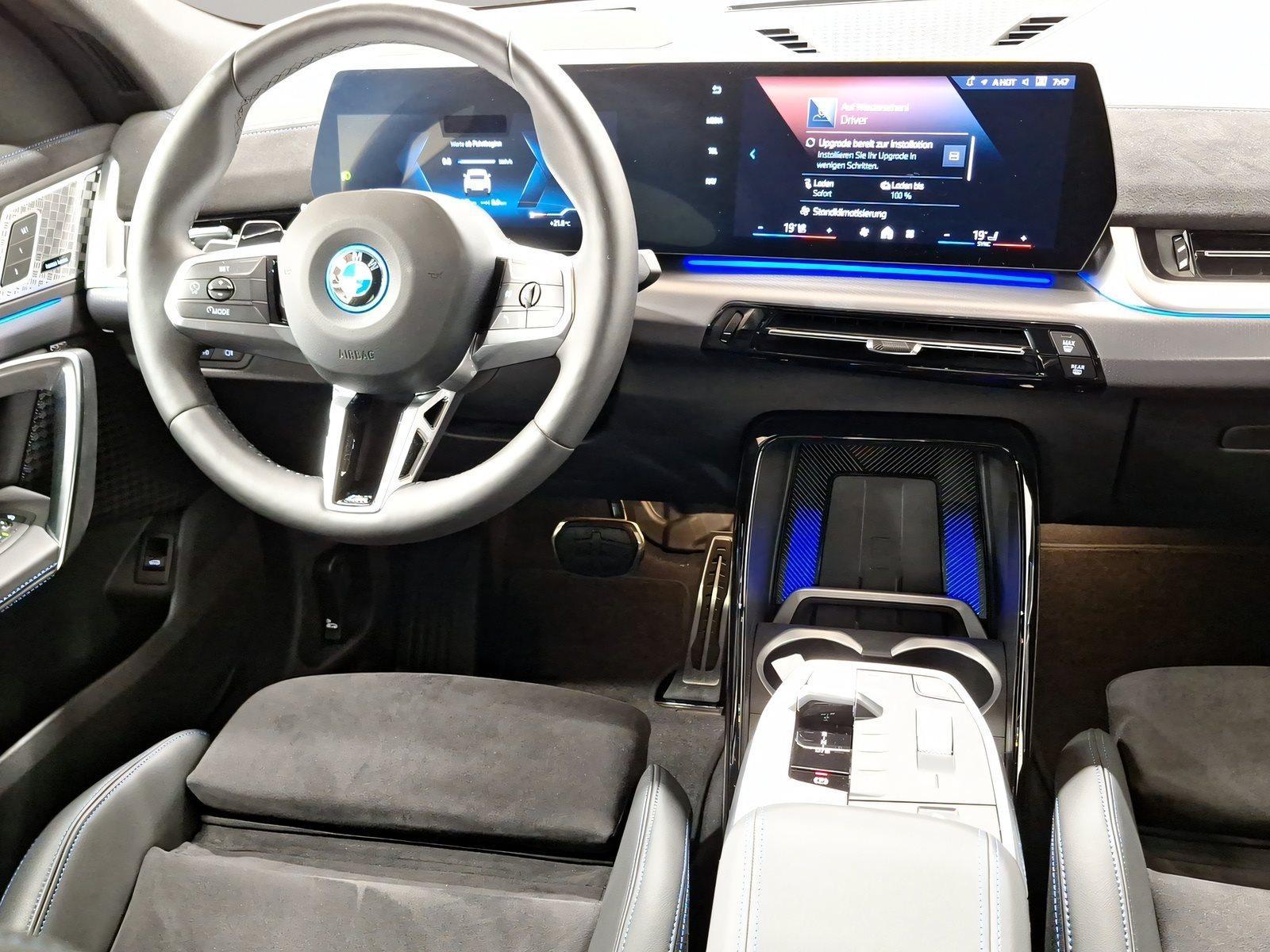 BMW iX2 – Bild 14