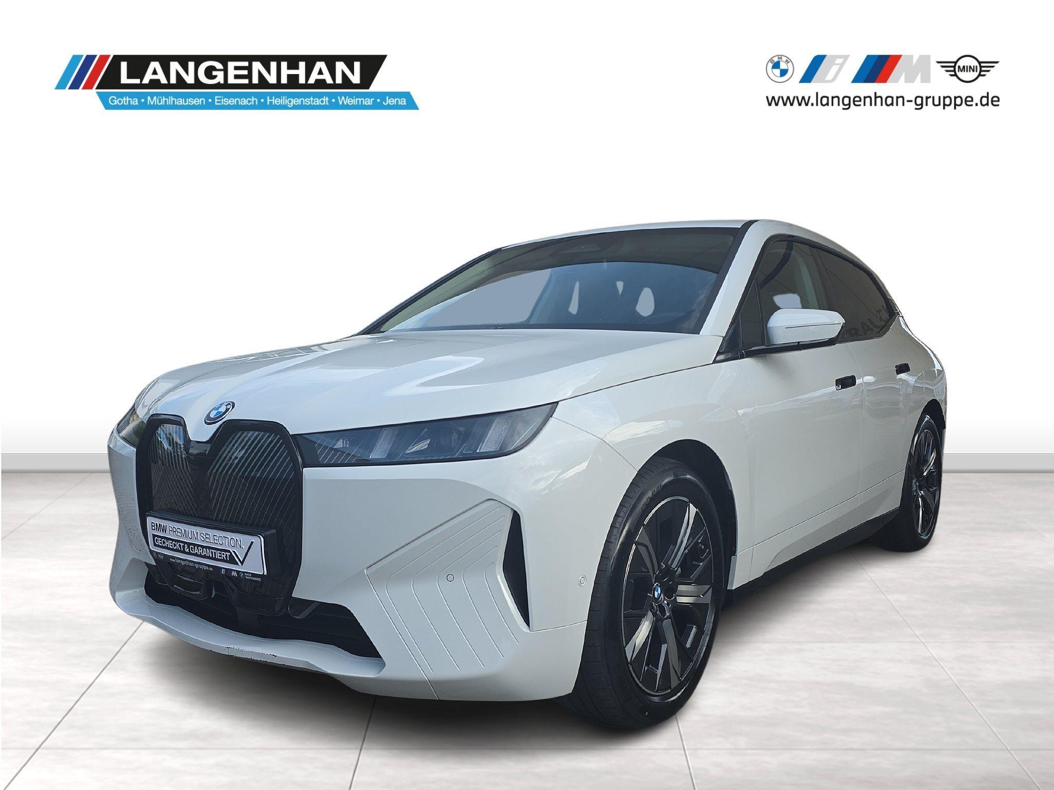 BMW iX