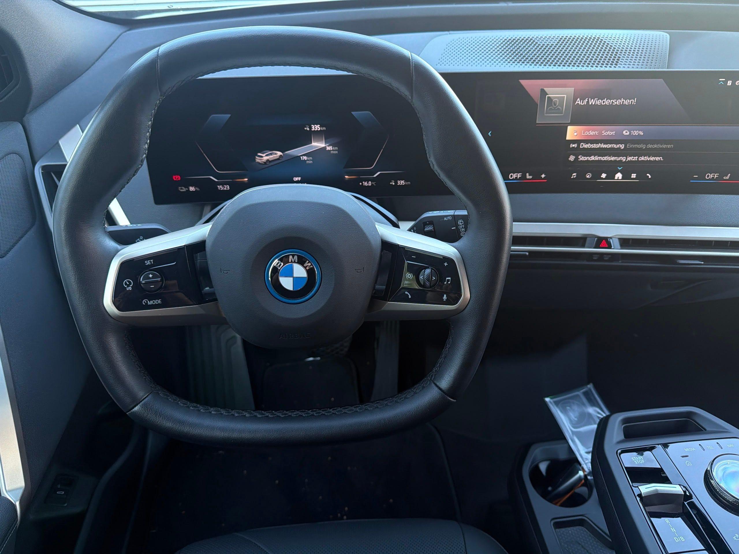 BMW iX – Bild 9