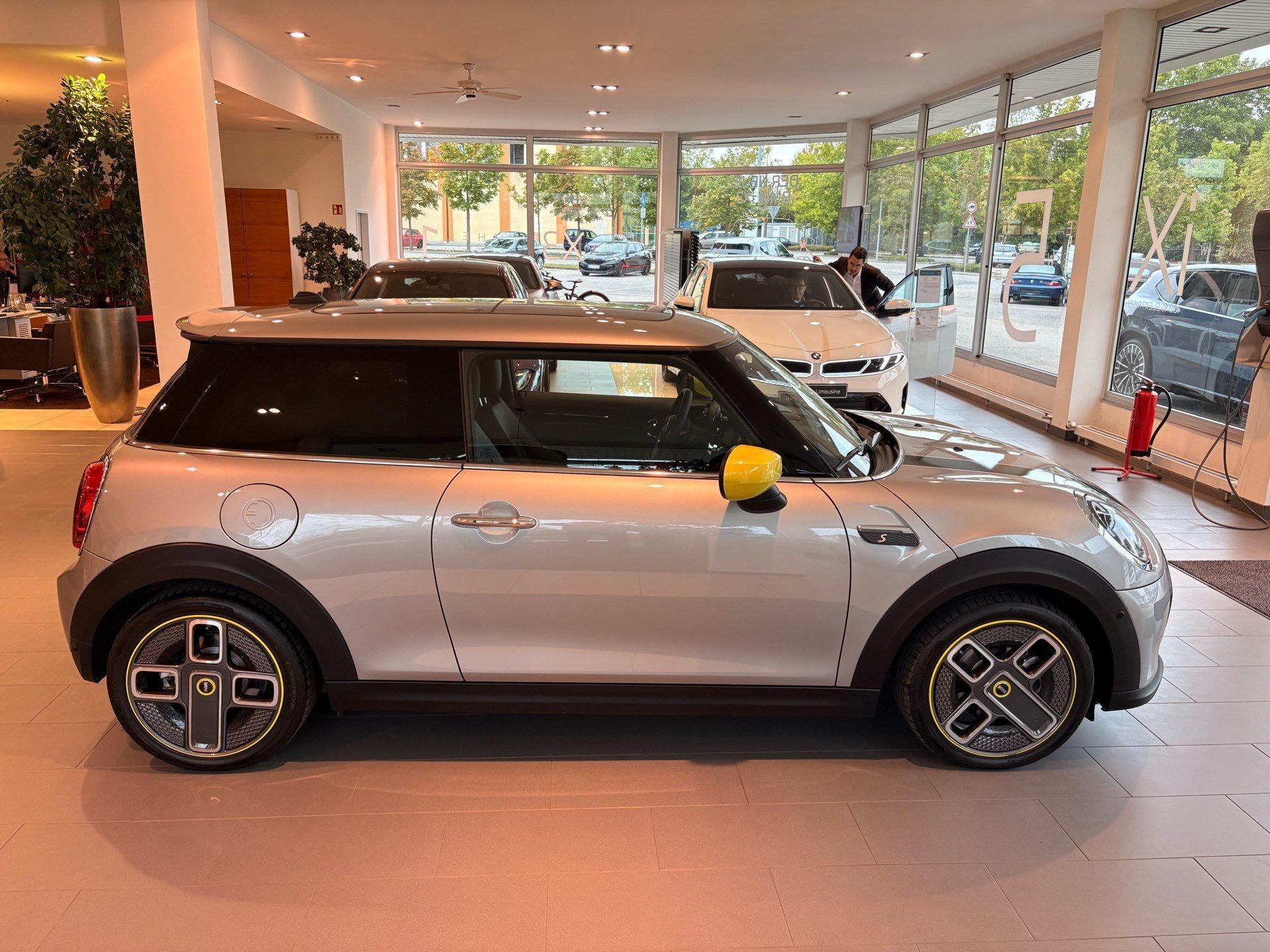 MINI Cooper 3-Türer – Bild 12