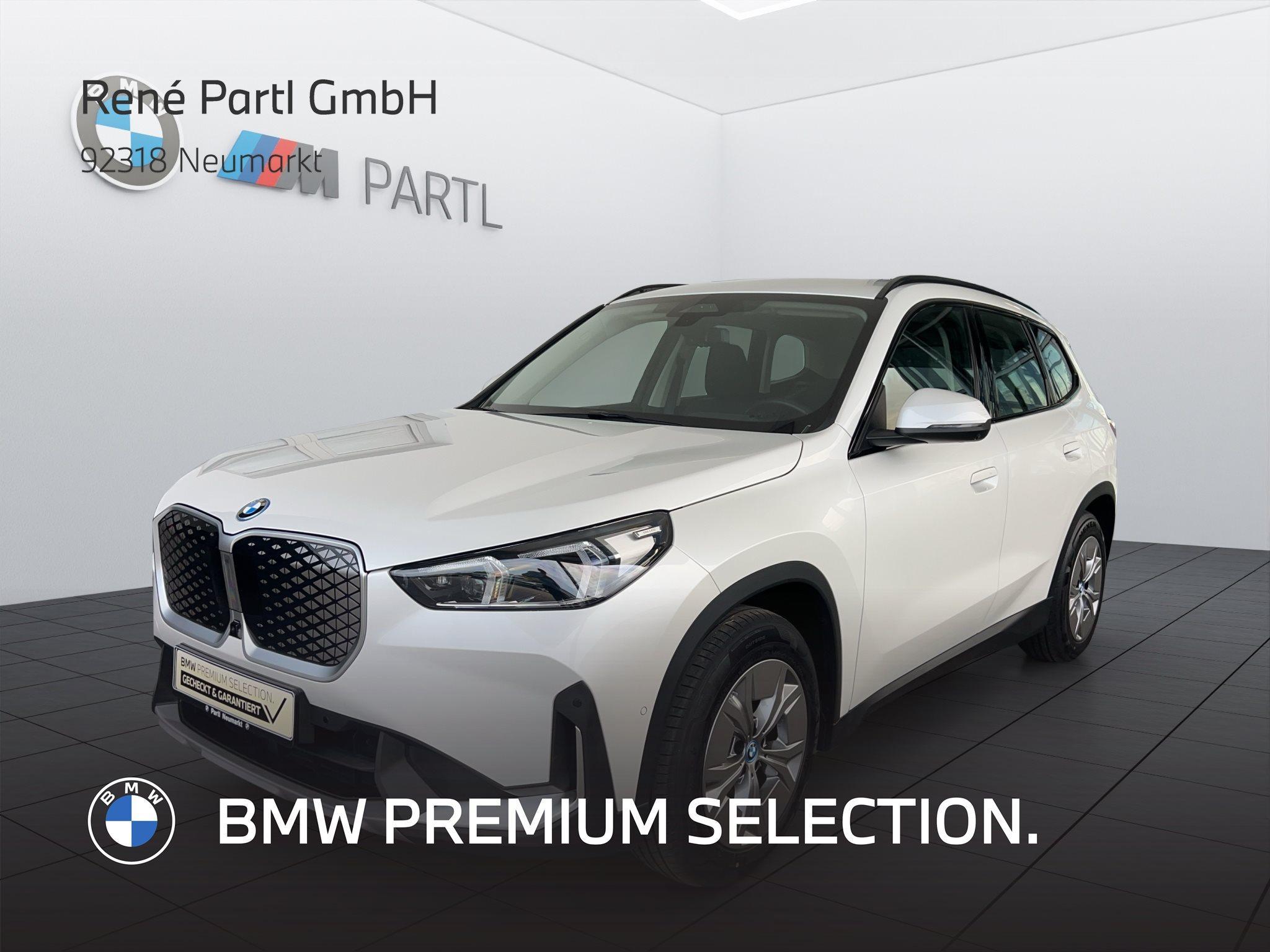 BMW iX1