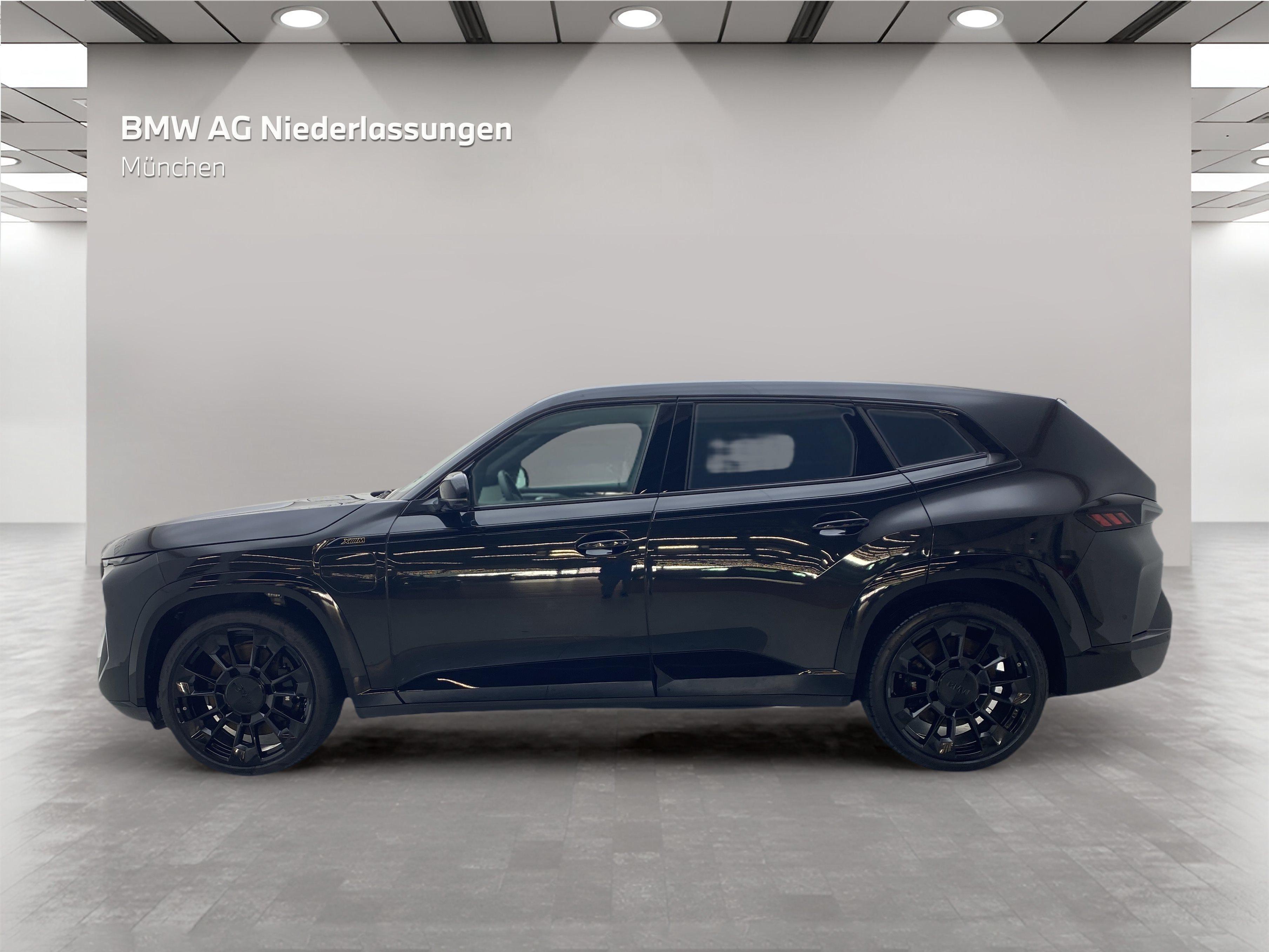 BMW XM – Bild 2