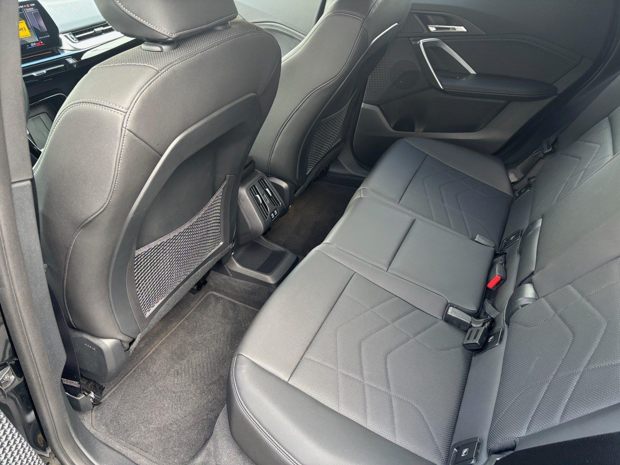 BMW iX1 – Bild 8