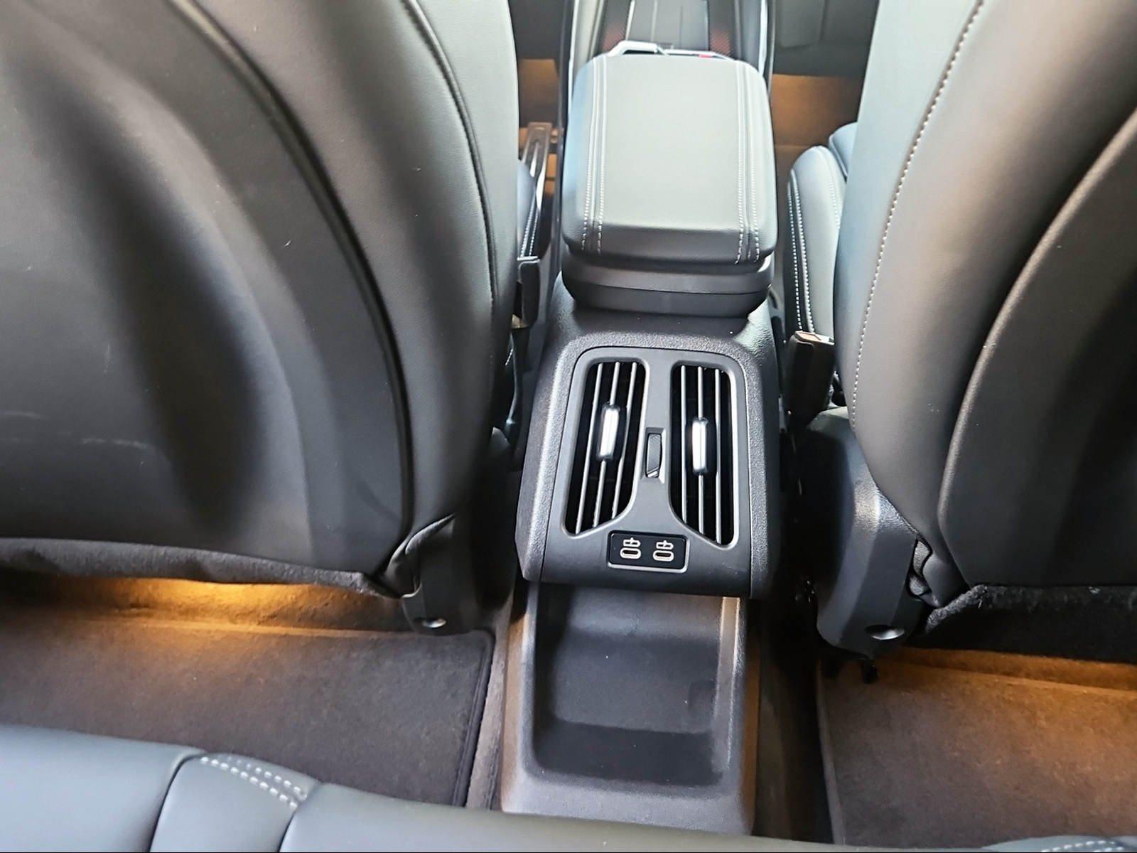 BMW iX1 – Bild 12