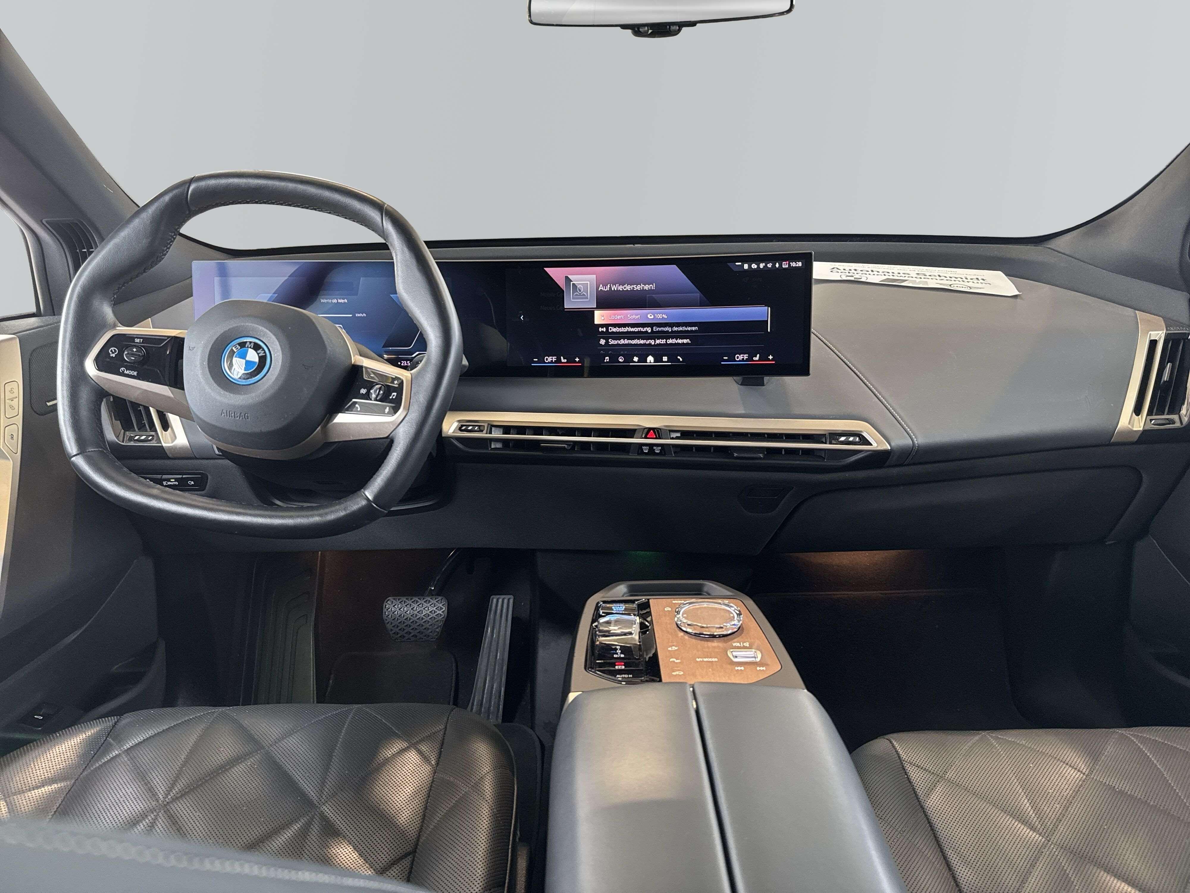 BMW iX – Bild 13