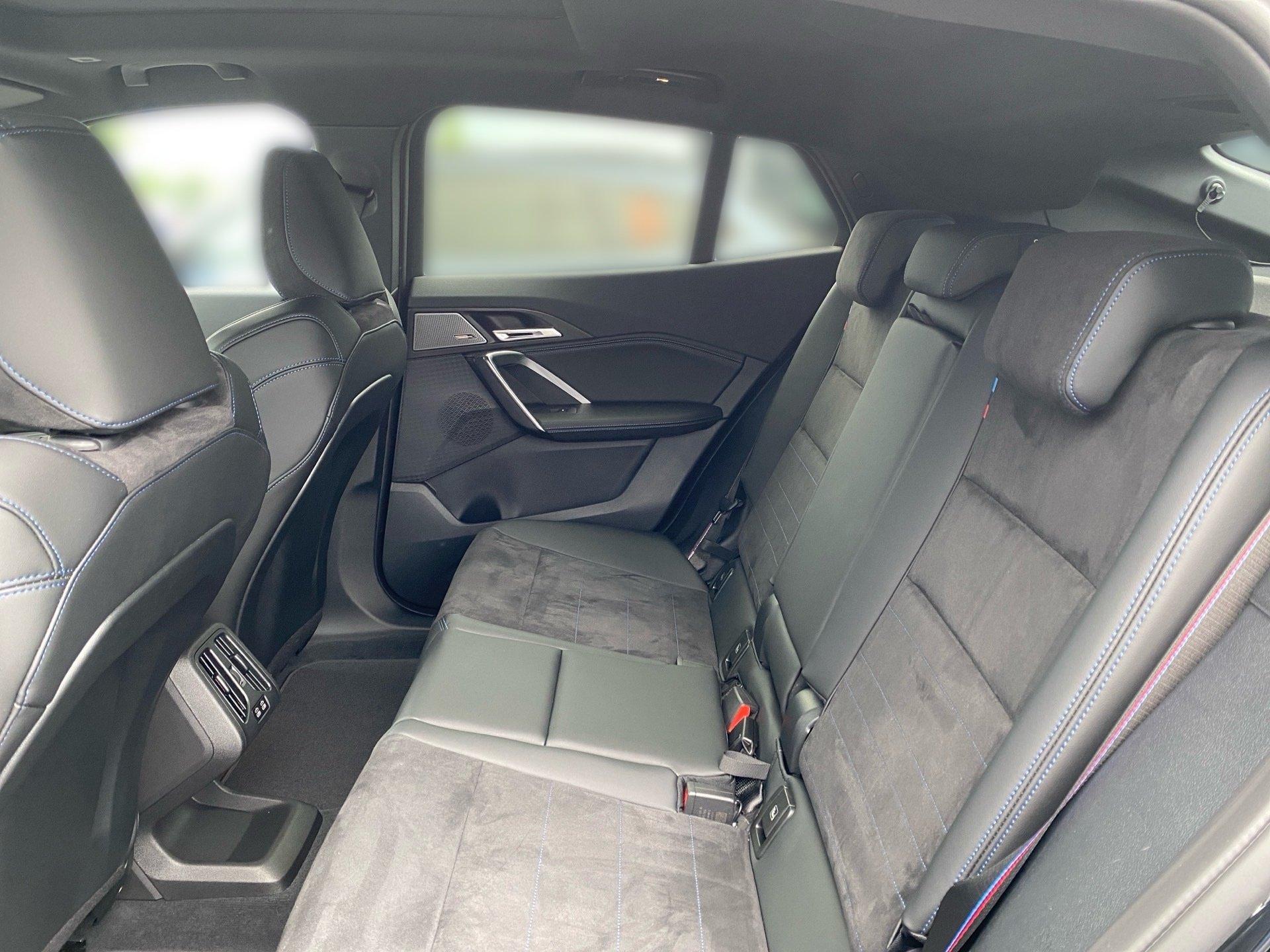BMW iX2 – Bild 8