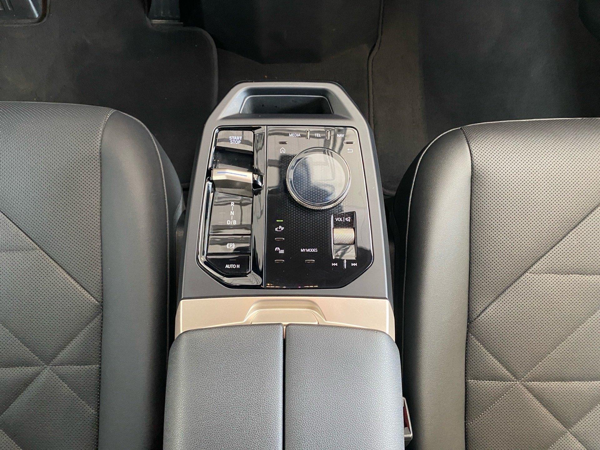 BMW iX – Bild 14